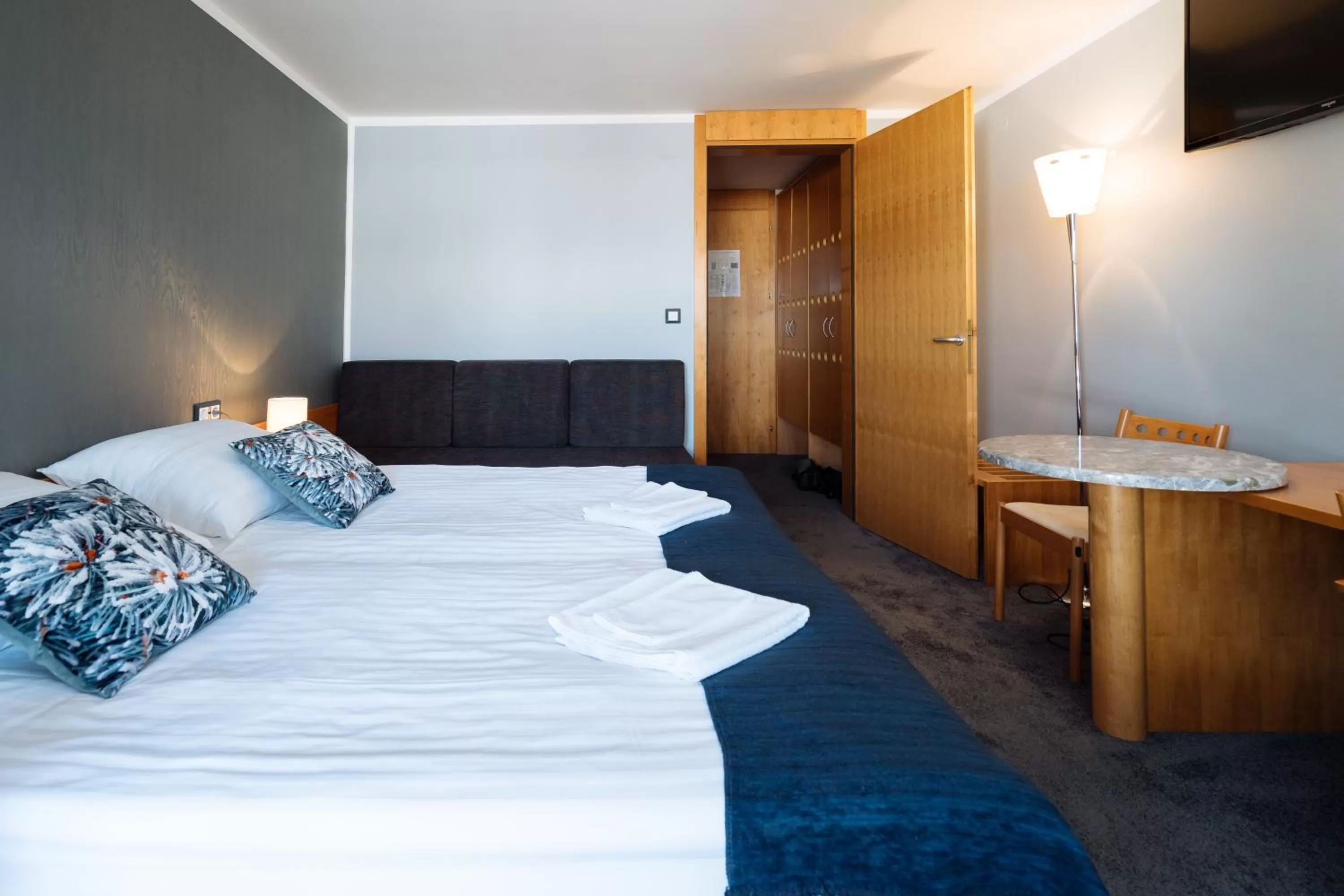 Photo of the whole room, Bed in Hotel GH Kolinska