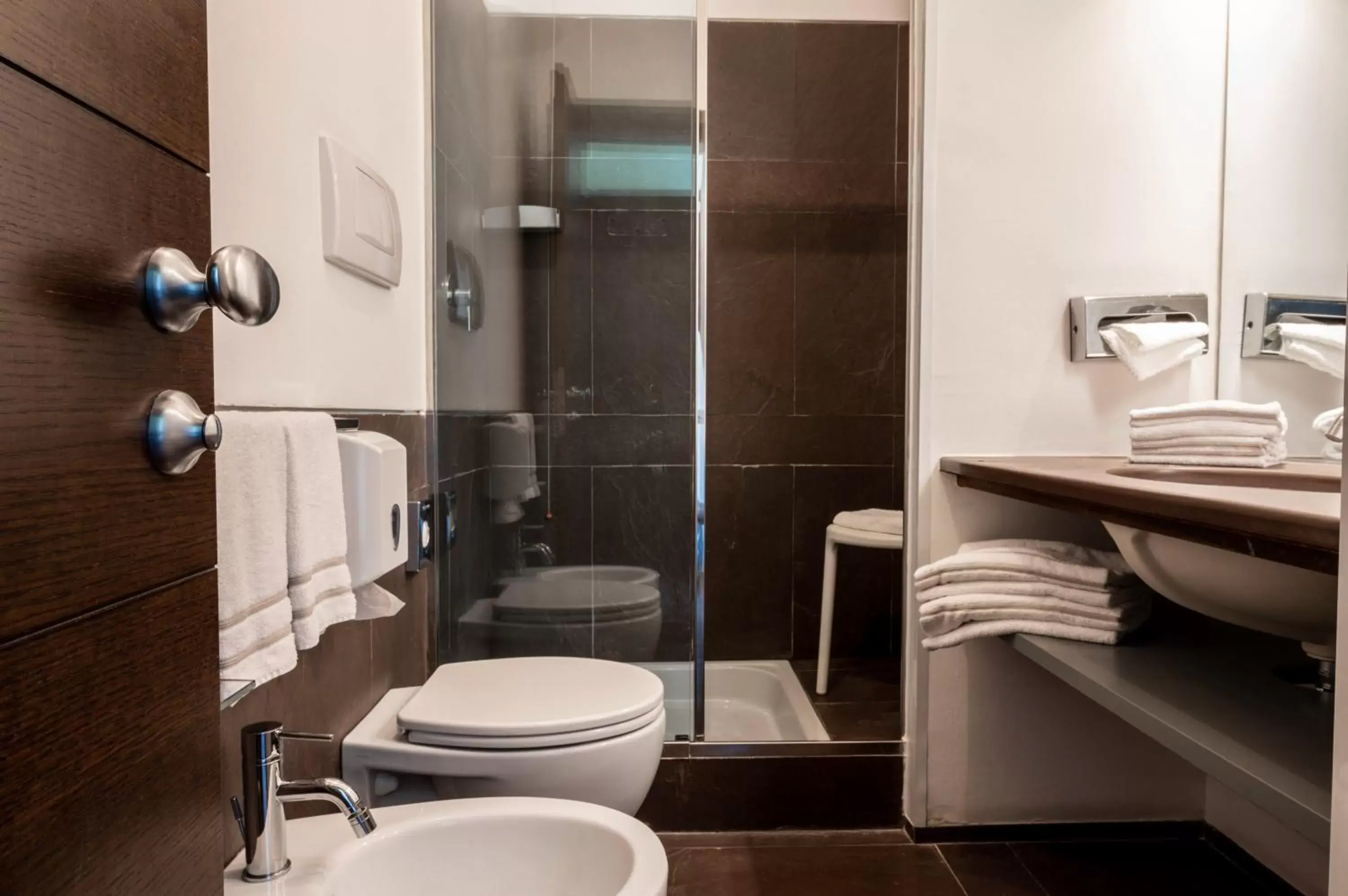 Shower, Bathroom in Hotel City Parma