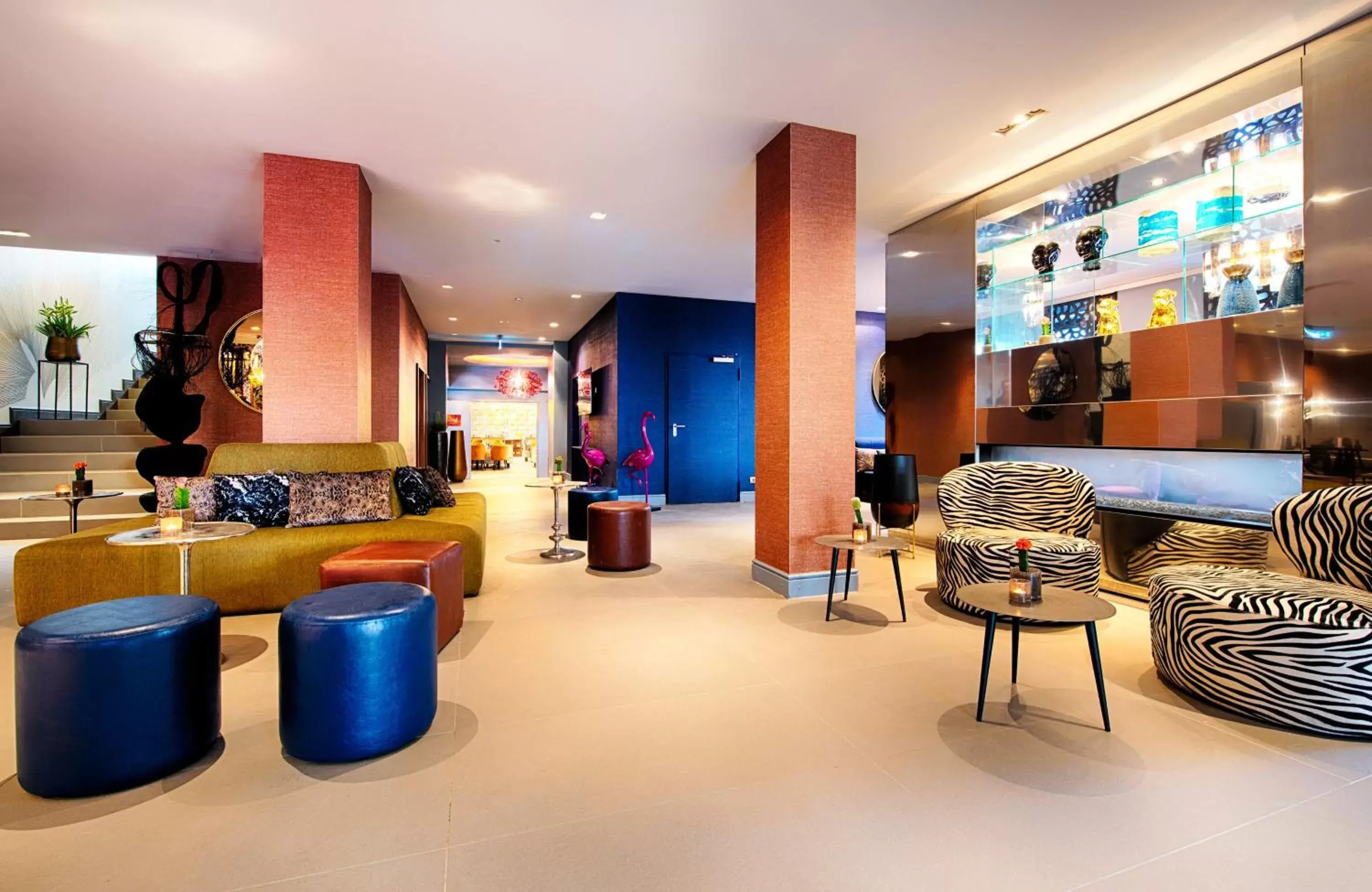 Lobby or reception, Lounge/Bar in NYX Hotel Mannheim by Leonardo Hotels