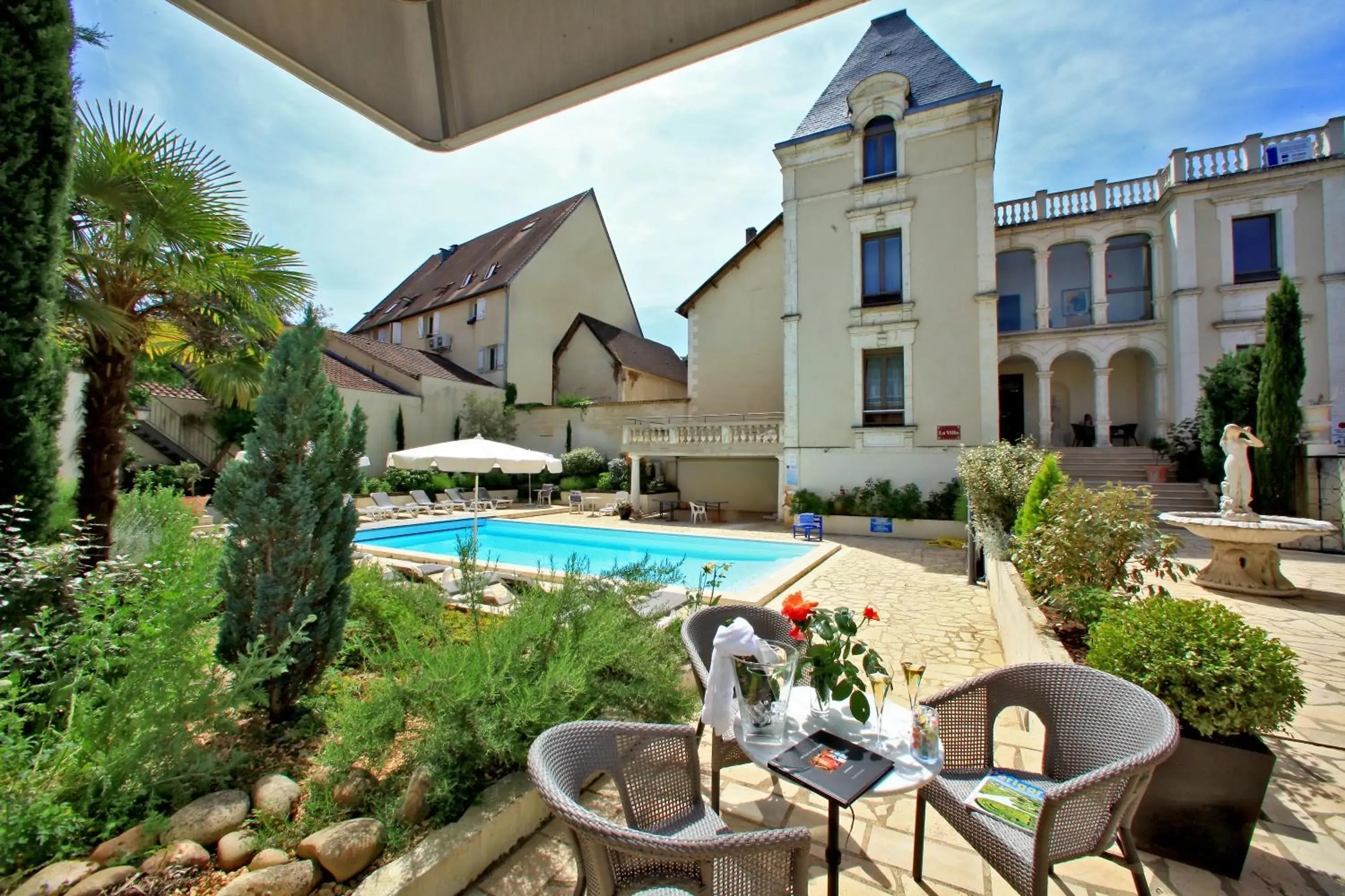Balcony/Terrace, Swimming Pool in Best Western Le Renoir