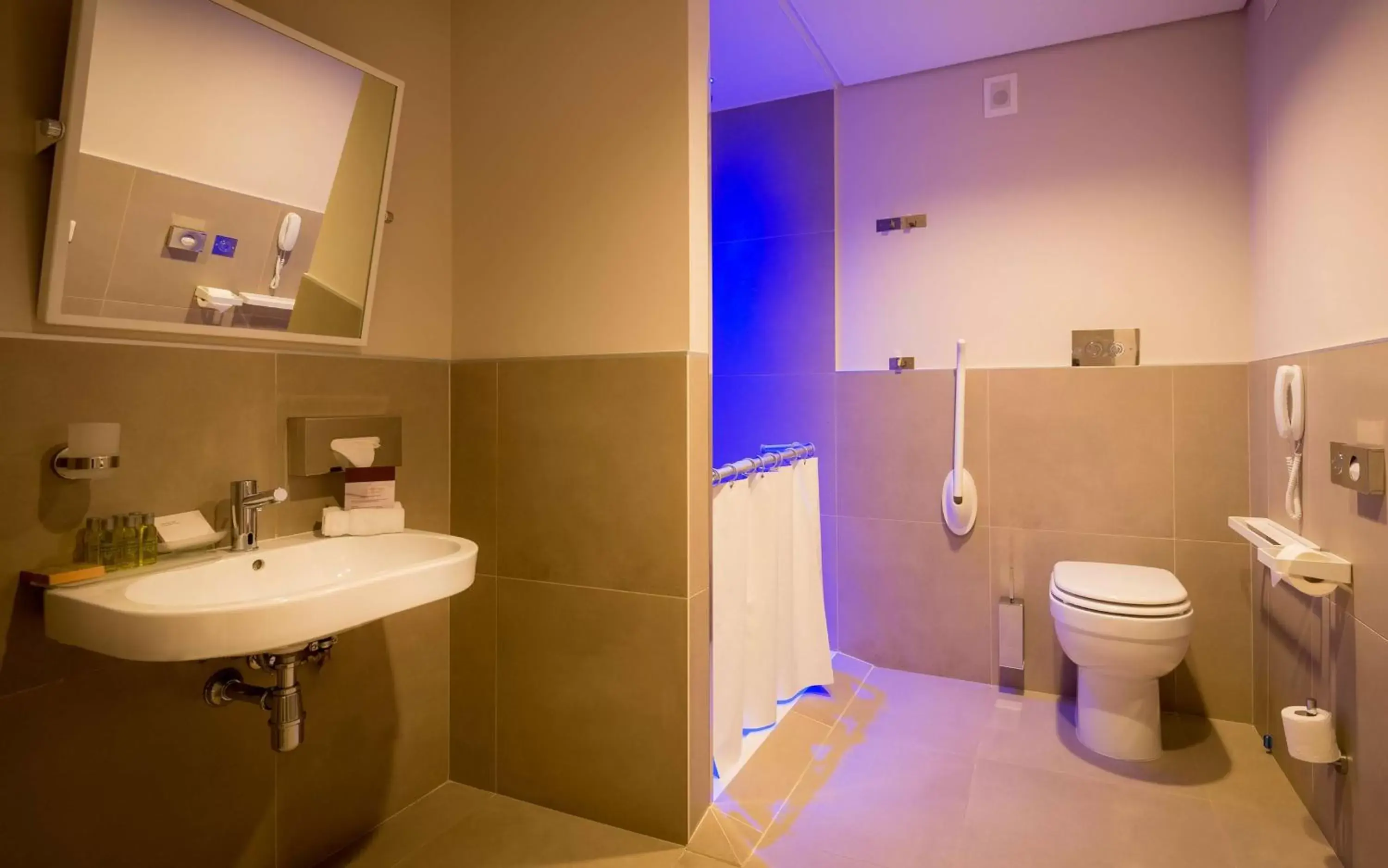 Bathroom in DoubleTree by Hilton Yerevan City Centre