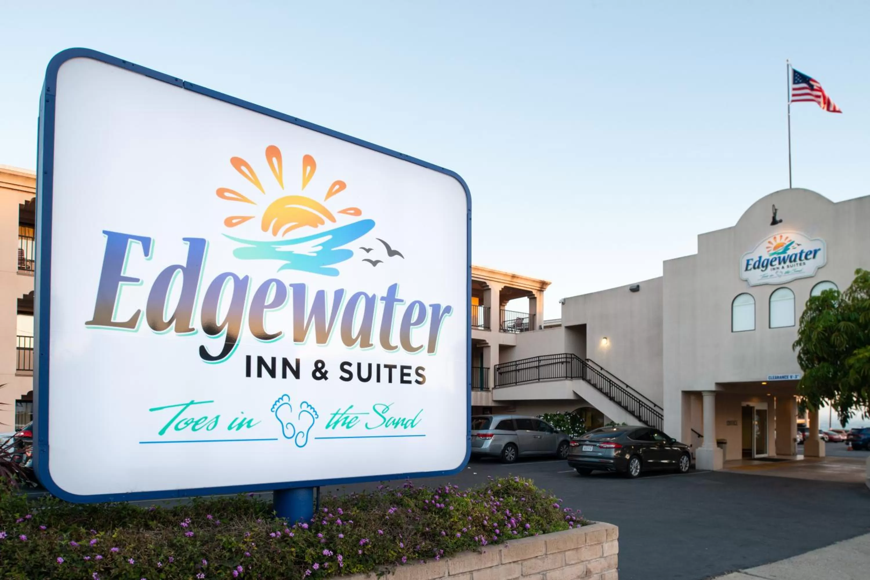 Property building in Edgewater Inn and Suites