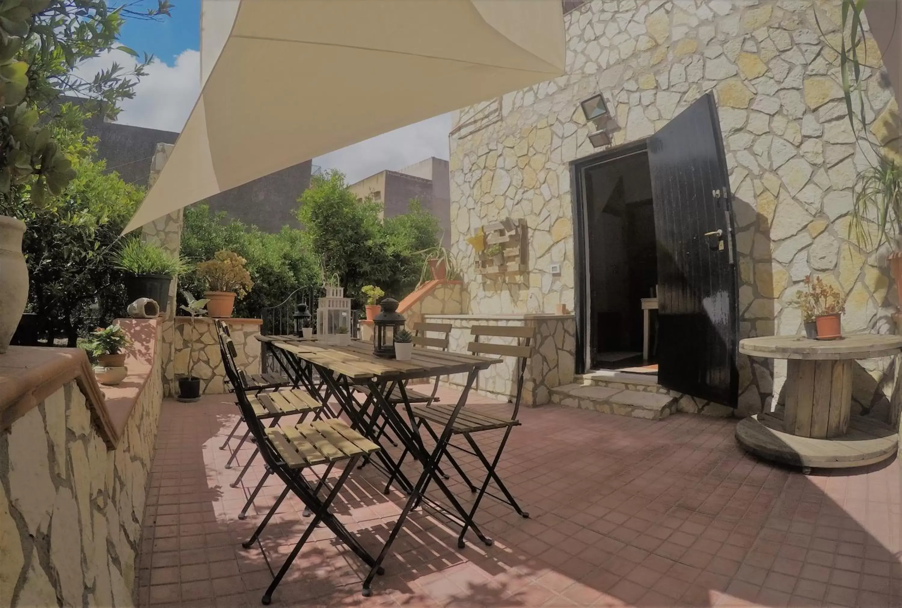 Patio, BBQ Facilities in La Casetta