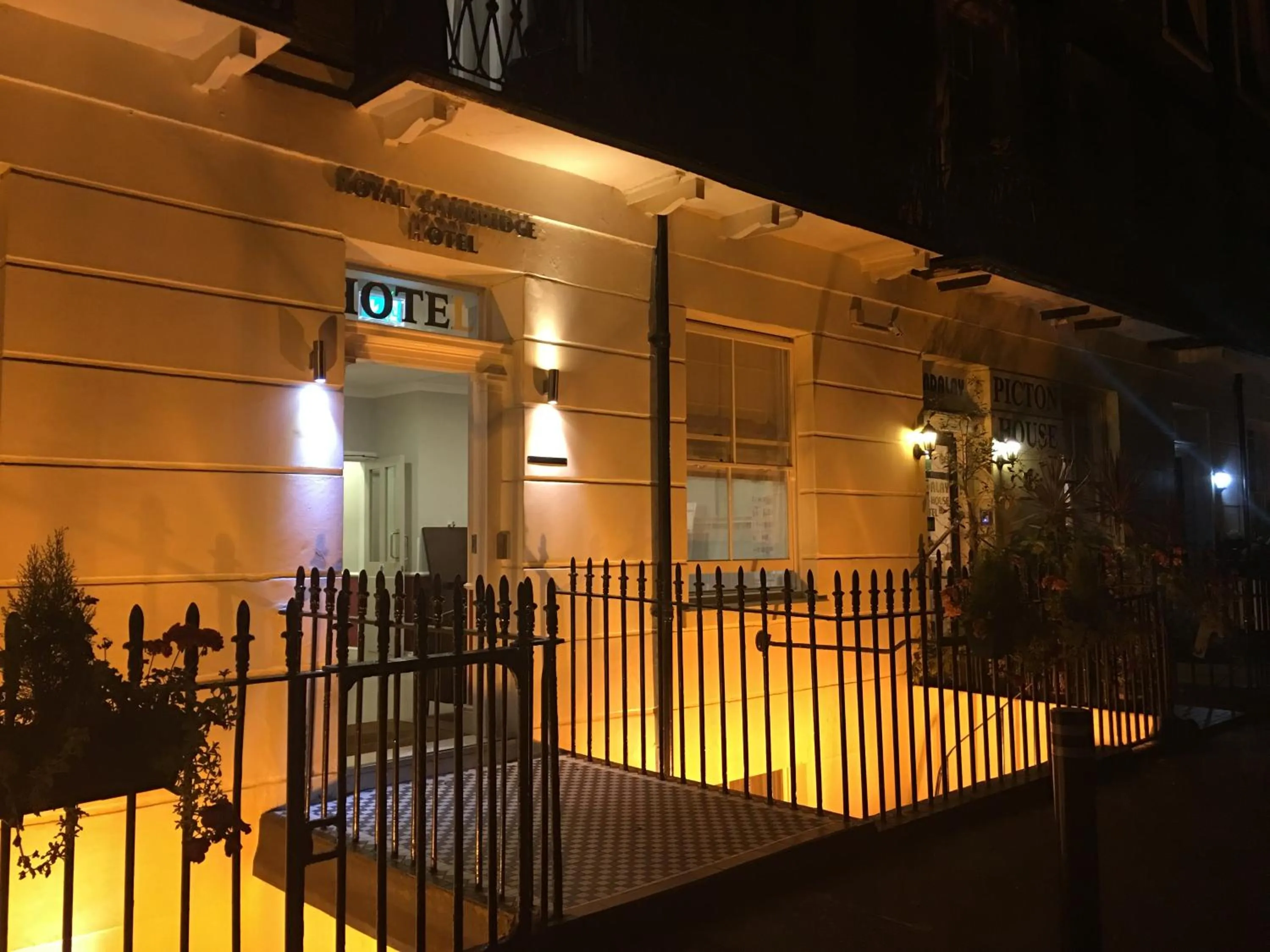 Street view in Royal Cambridge Hotel