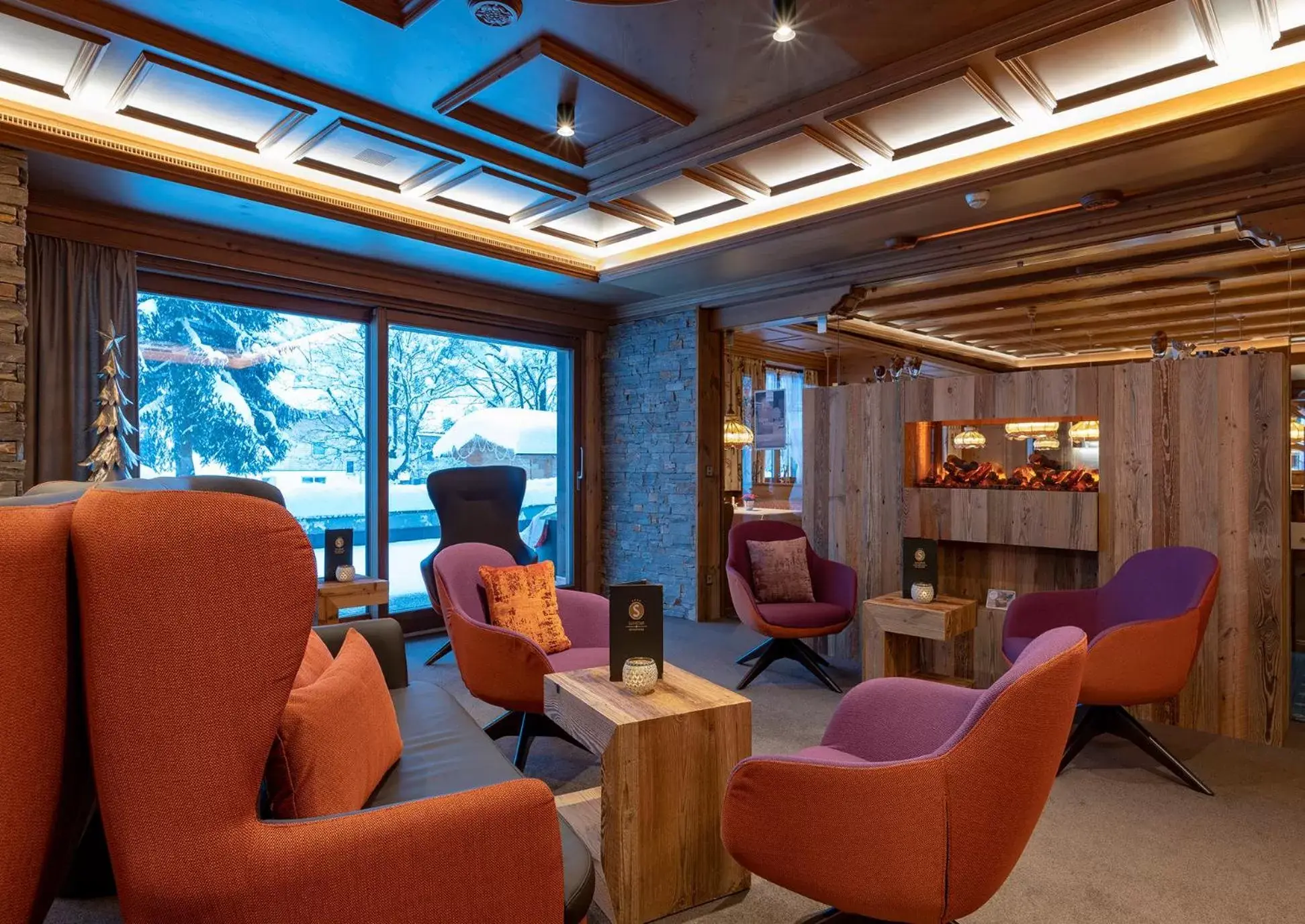 Lounge or bar in Sunstar Hotel Klosters