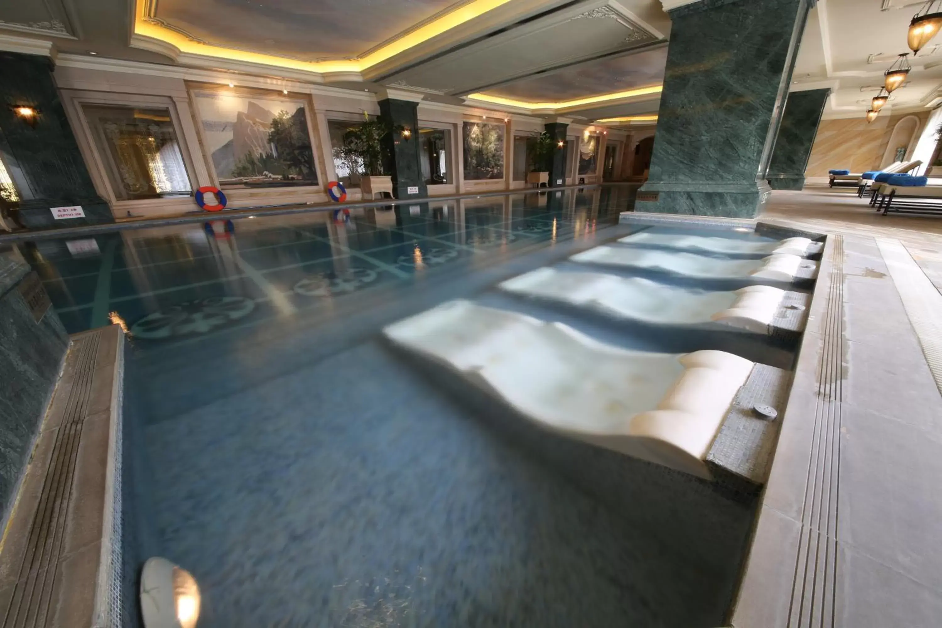 Swimming Pool in Legendale Hotel Beijing