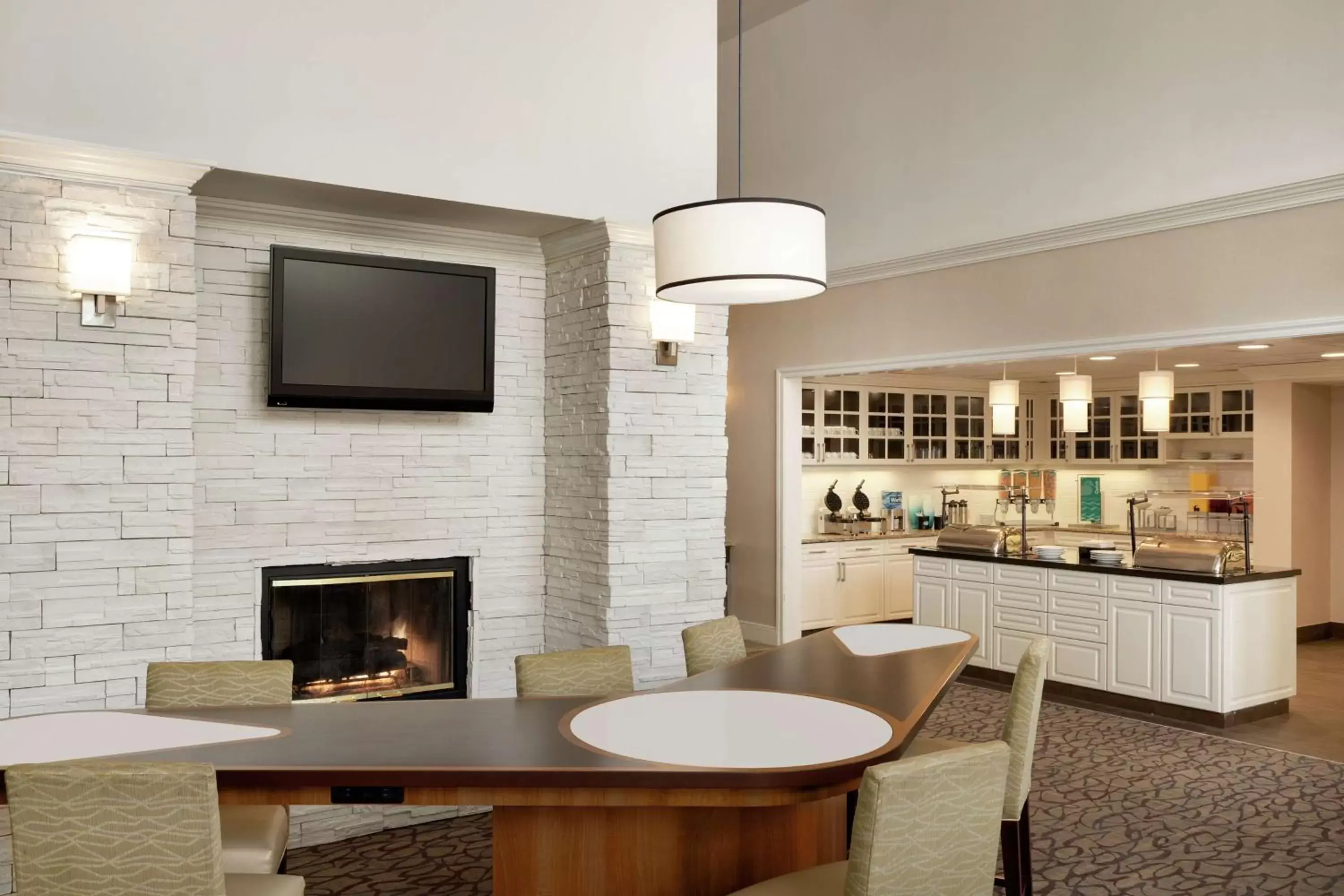 Breakfast, TV/Entertainment Center in Homewood Suites by Hilton St. Petersburg Clearwater