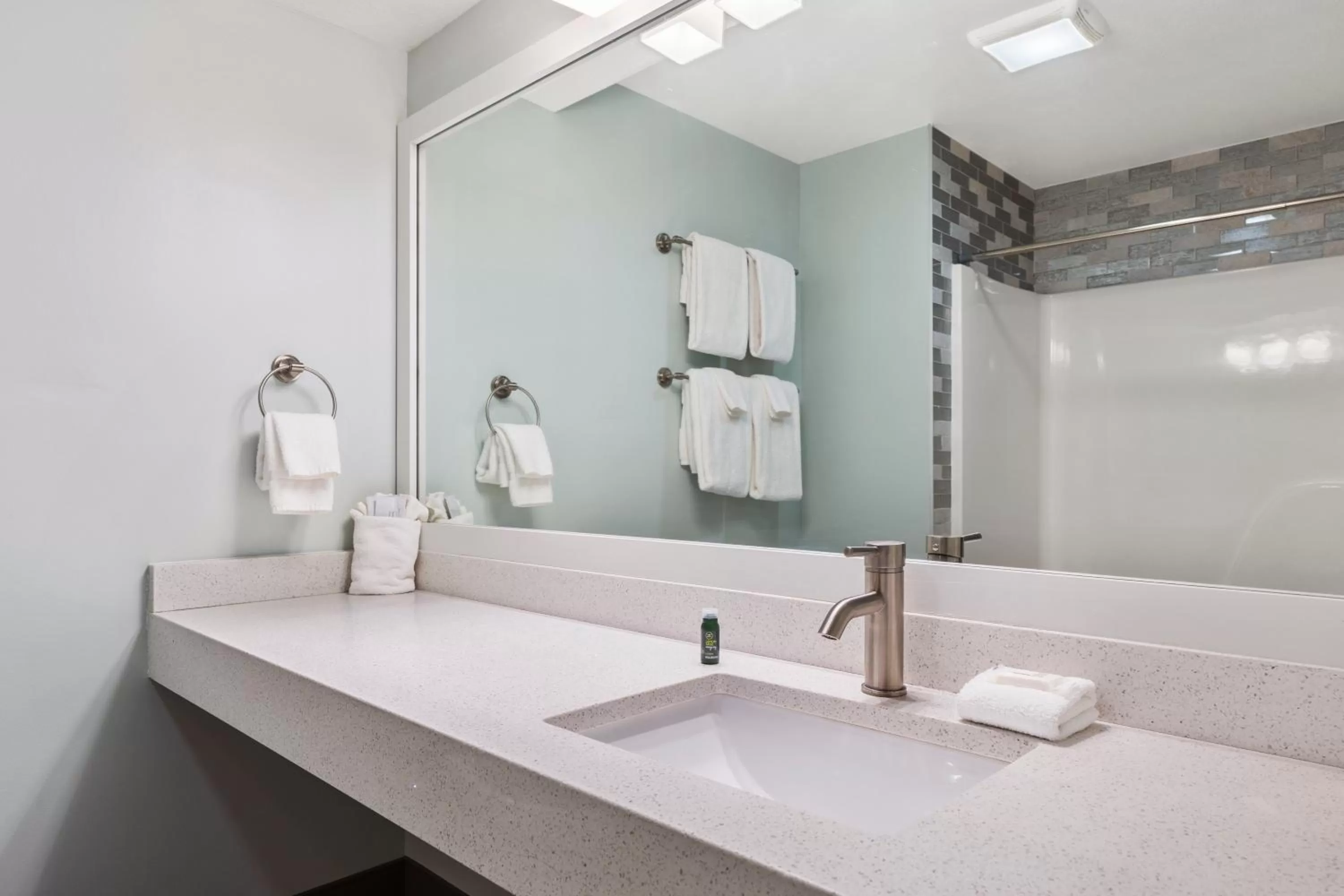 Bathroom in Cherry Tree Inn & Suites