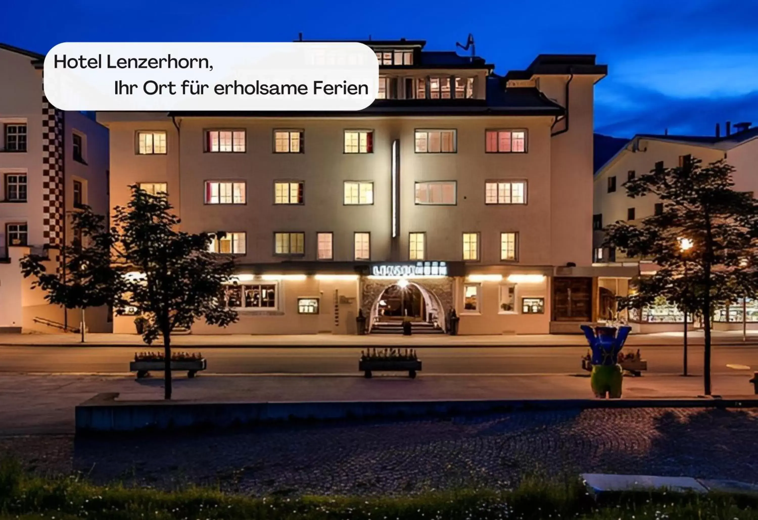 Facade/entrance, Property Building in Hotel Lenzerhorn