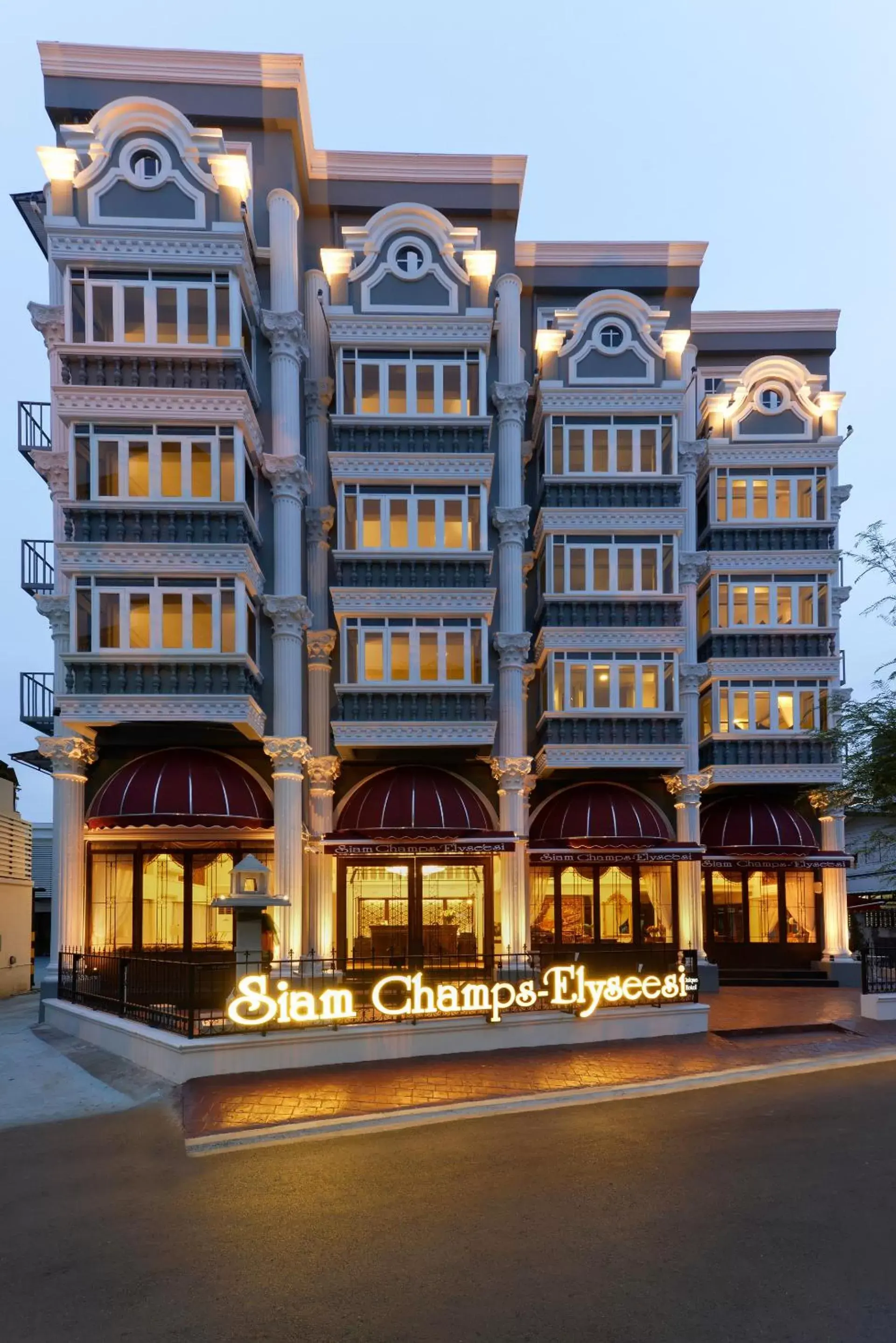 Property Building in Siam Champs Elyseesi Unique Hotel
