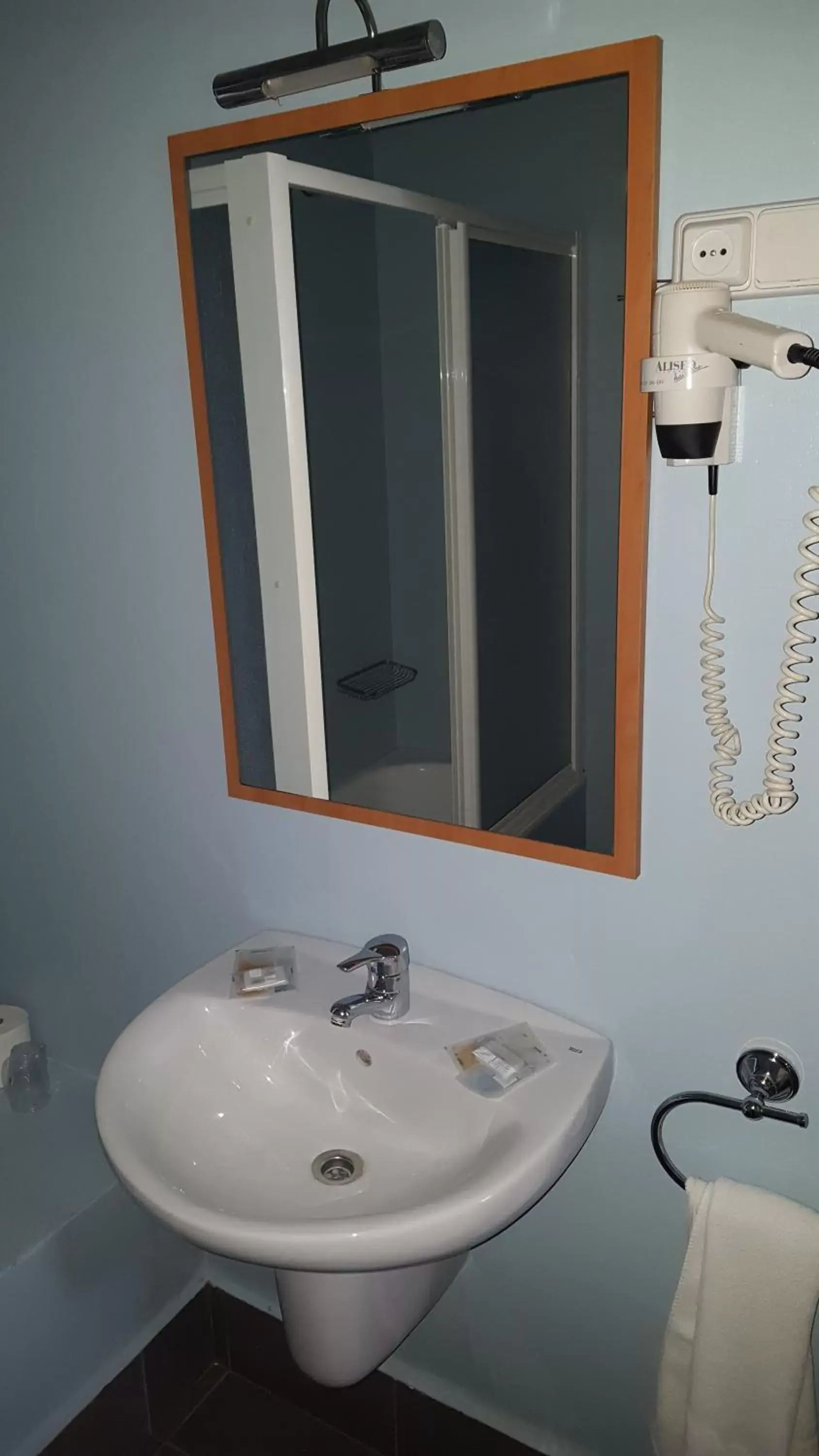 Bathroom in Hotel Bahia