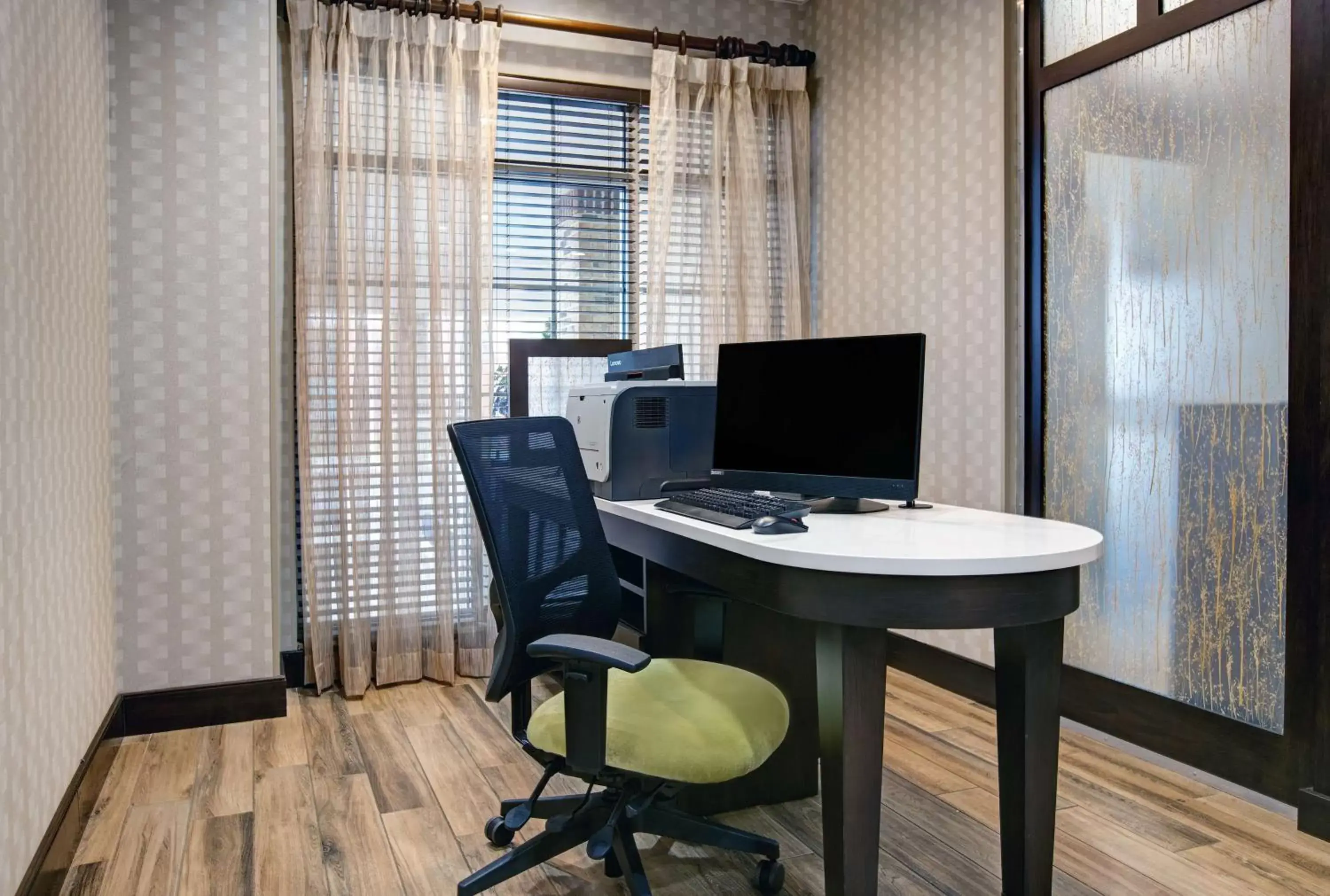 Business facilities in Homewood Suites Charlotte Ayrsley