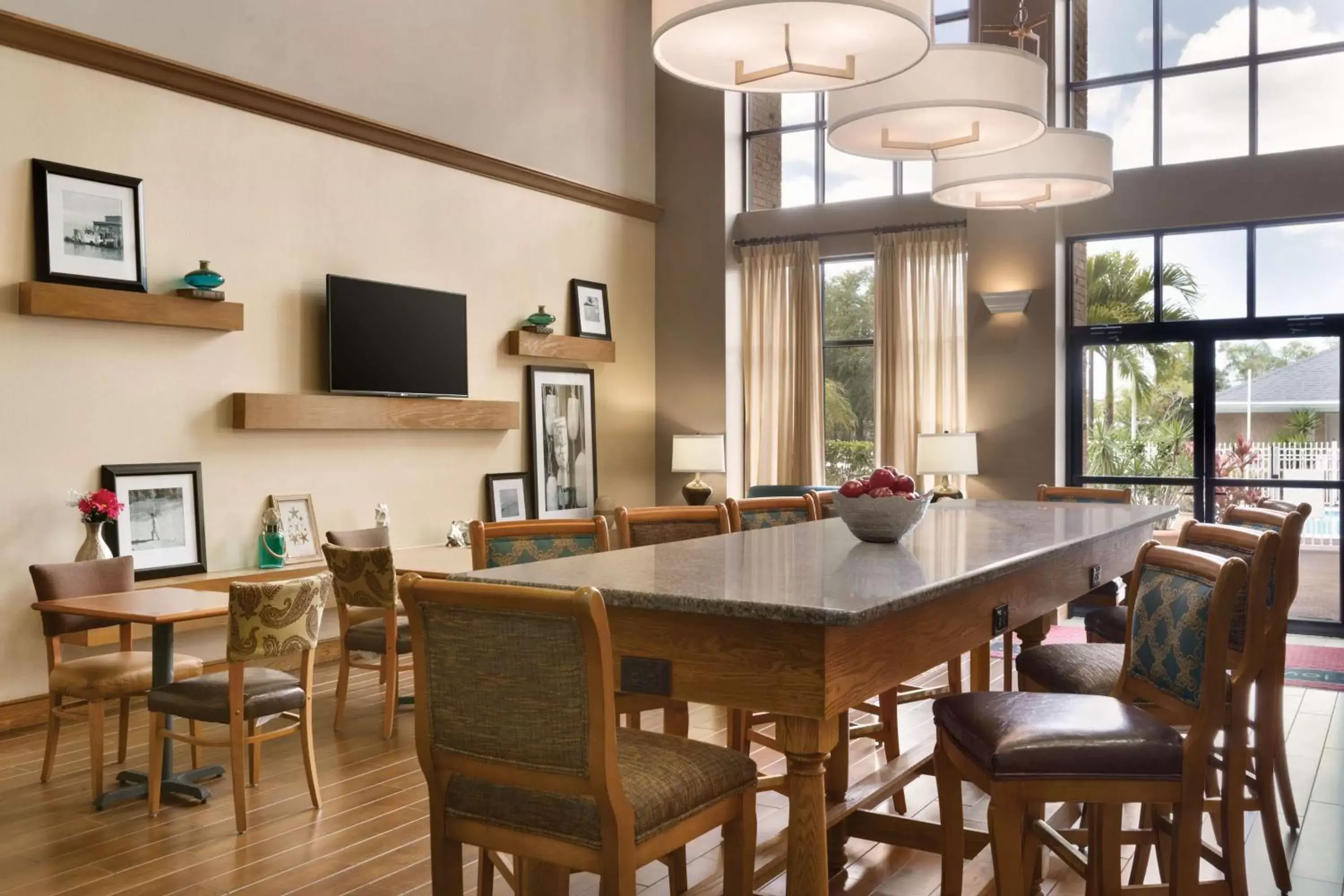 Lobby or reception, Restaurant/Places to Eat in Hampton Inn & Suites Tarpon Springs
