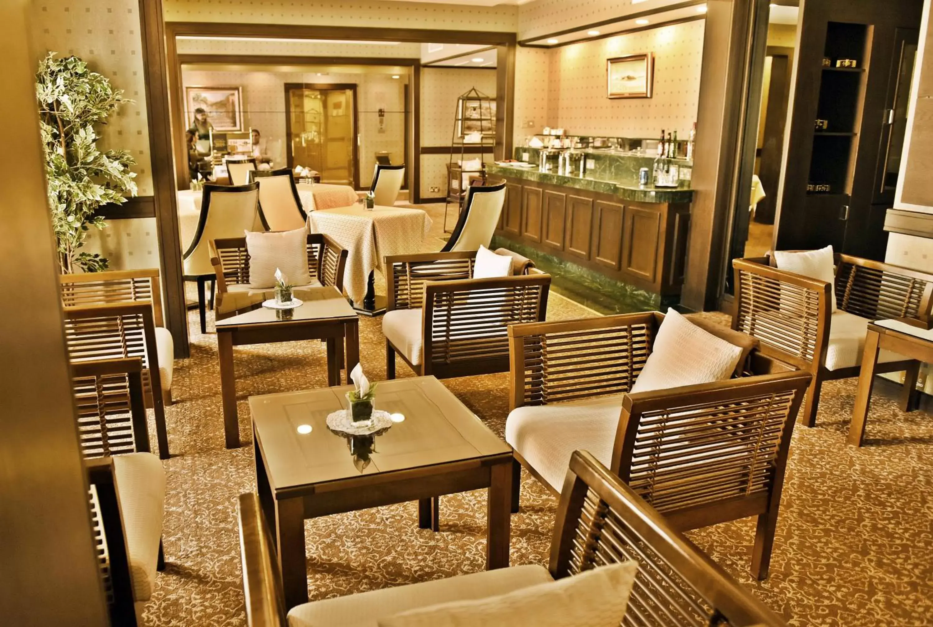 Restaurant/Places to Eat in Golden Tulip Bahrain