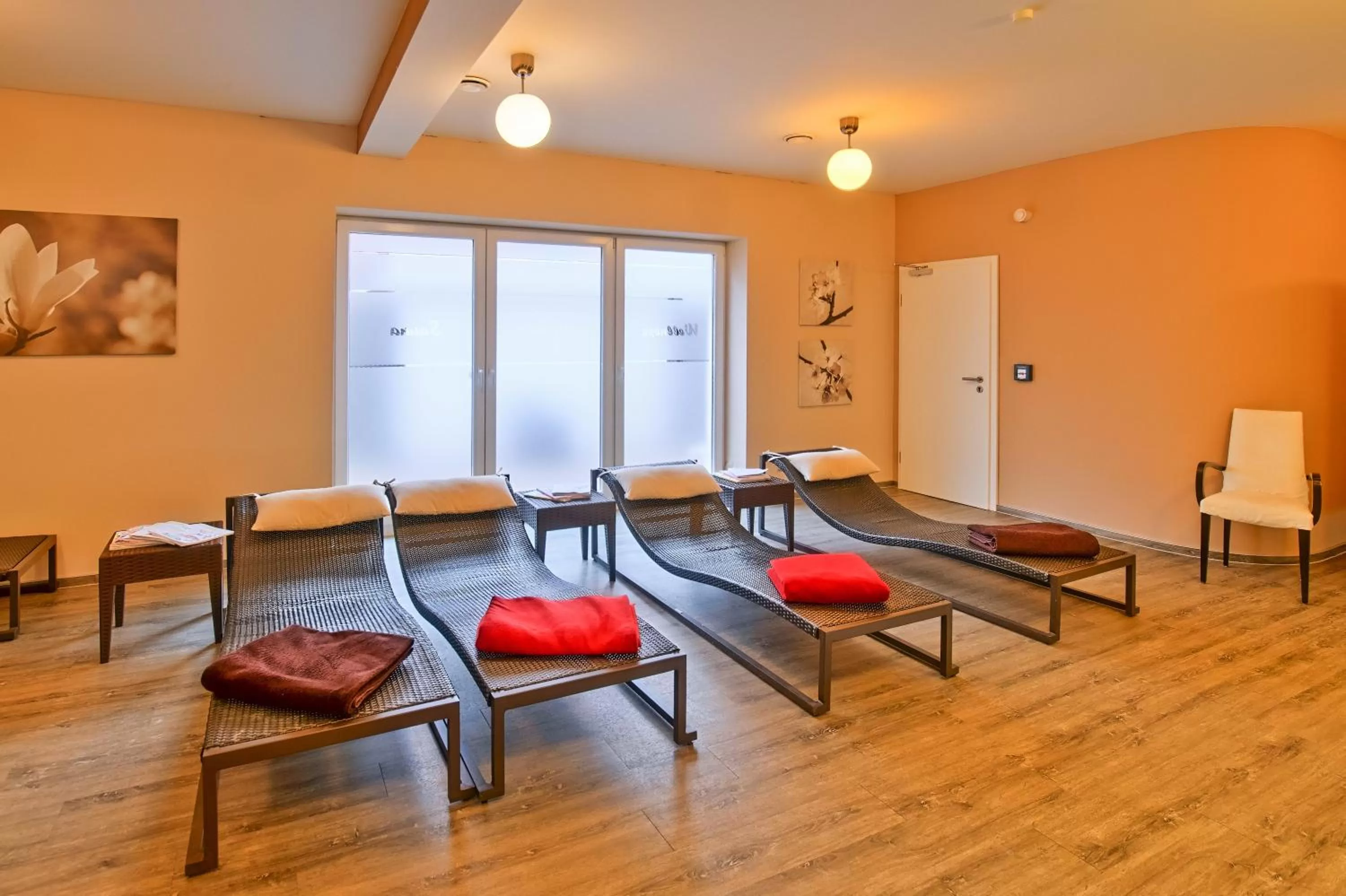 Spa and wellness centre/facilities in Hotel Im Schützenhof, Jever