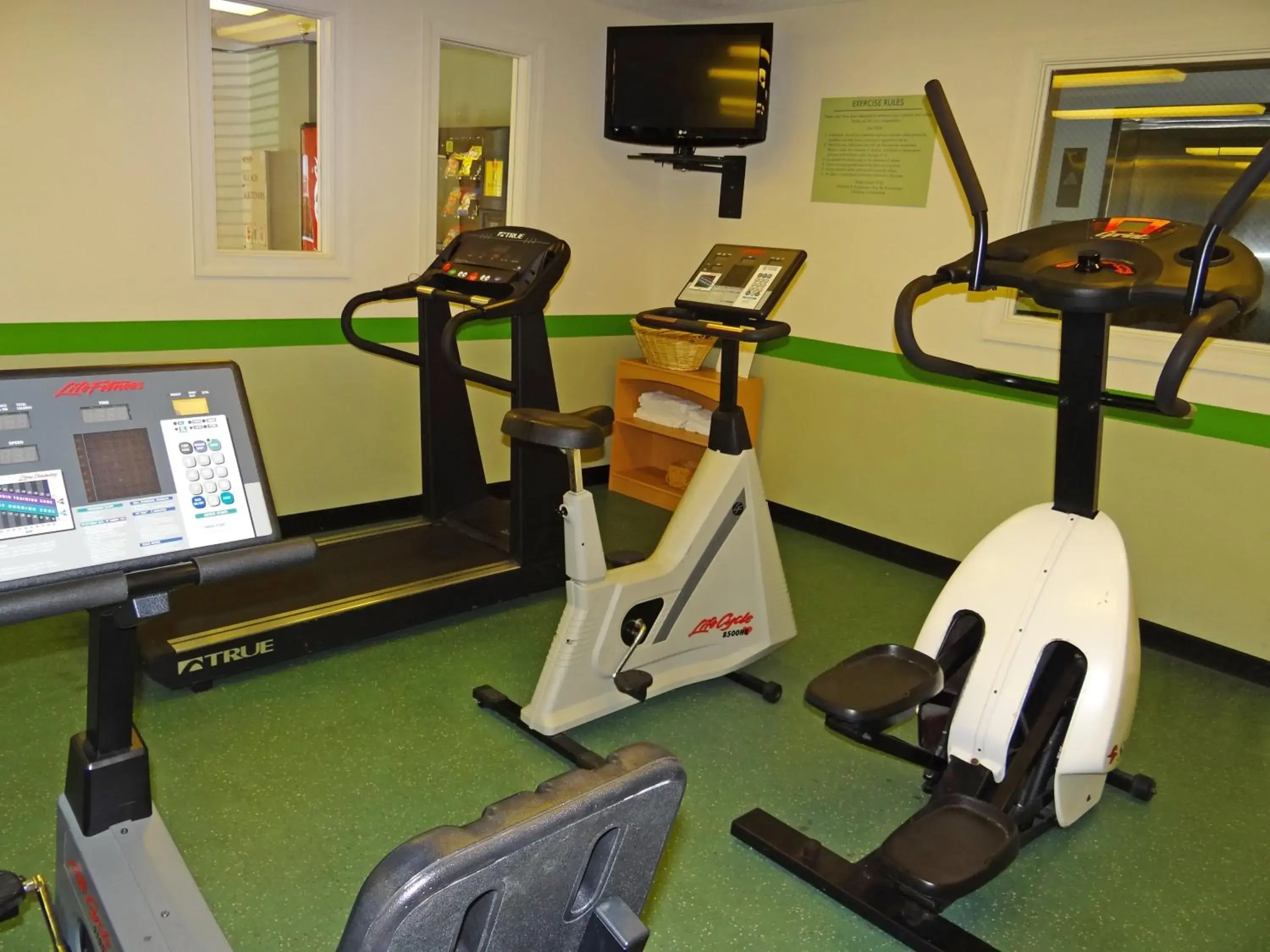 Fitness centre/facilities in Extended Stay America Select Suites - Raleigh - Cary - Regency Parkway South Fitness centre/facilities in Extended Stay America Select Suites - Raleigh - Cary - Regency Parkway South