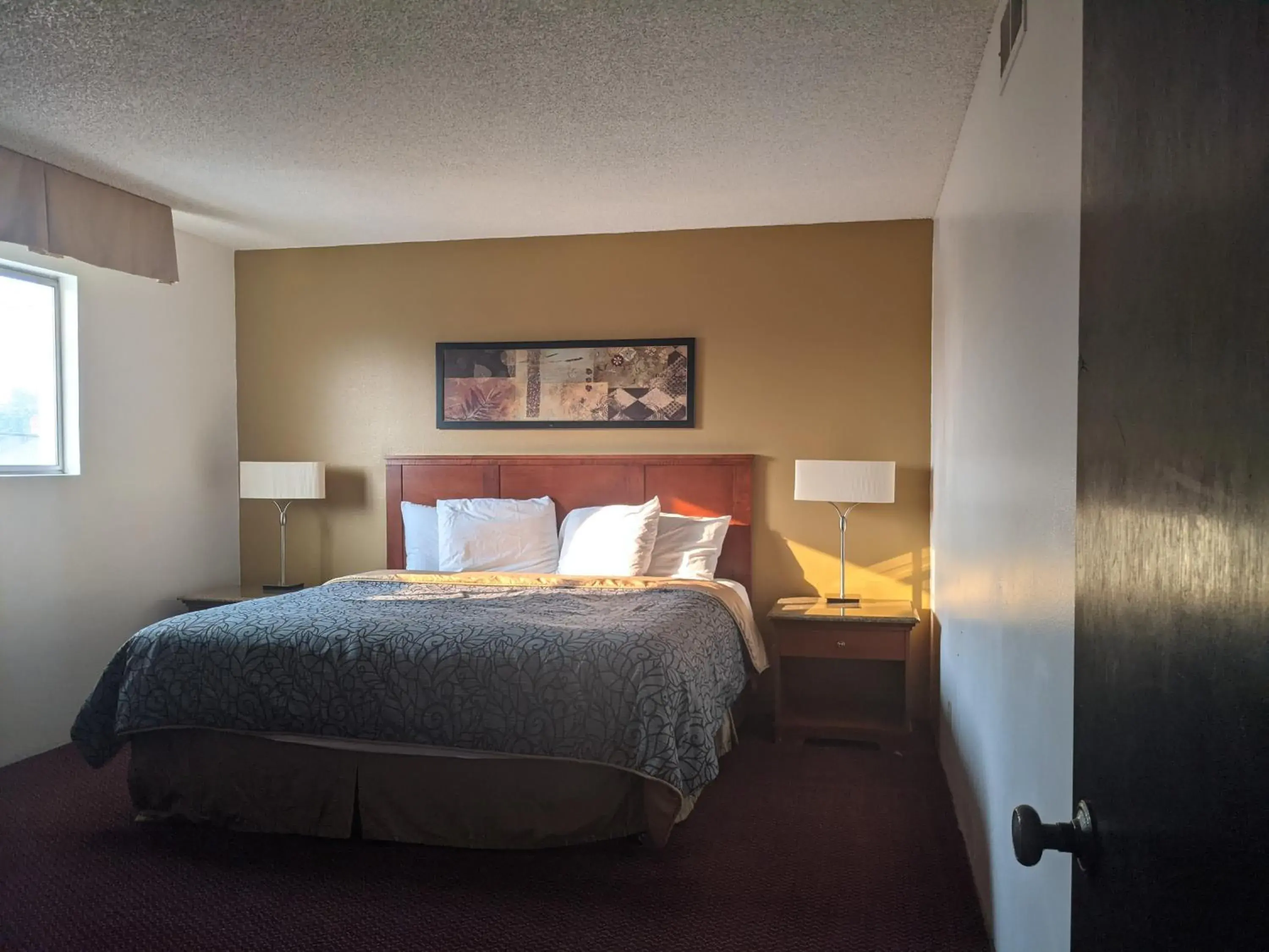 Bedroom, Bed in Cabana Inn - Boise