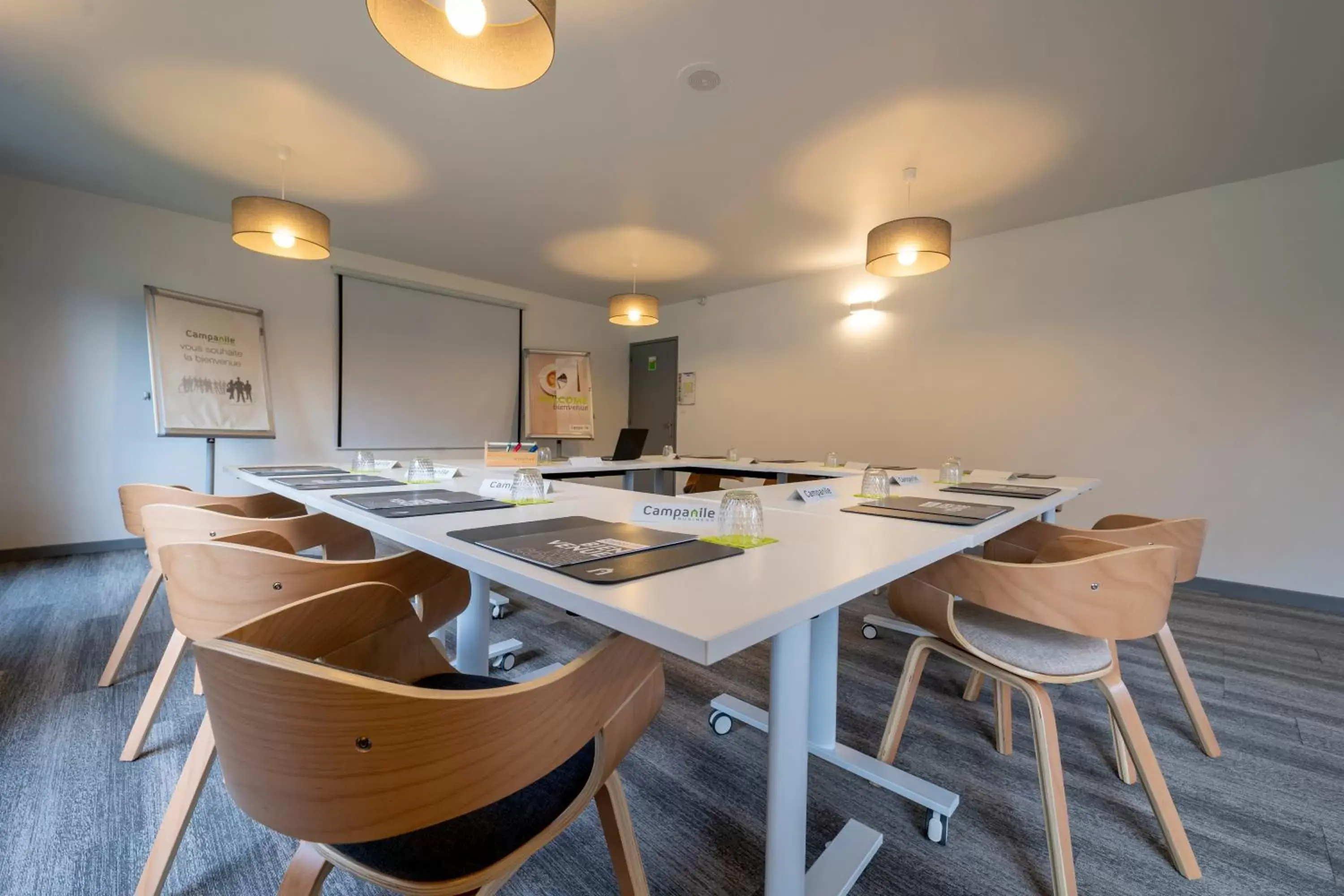 Business facilities in Campanile Lorient - Lanester