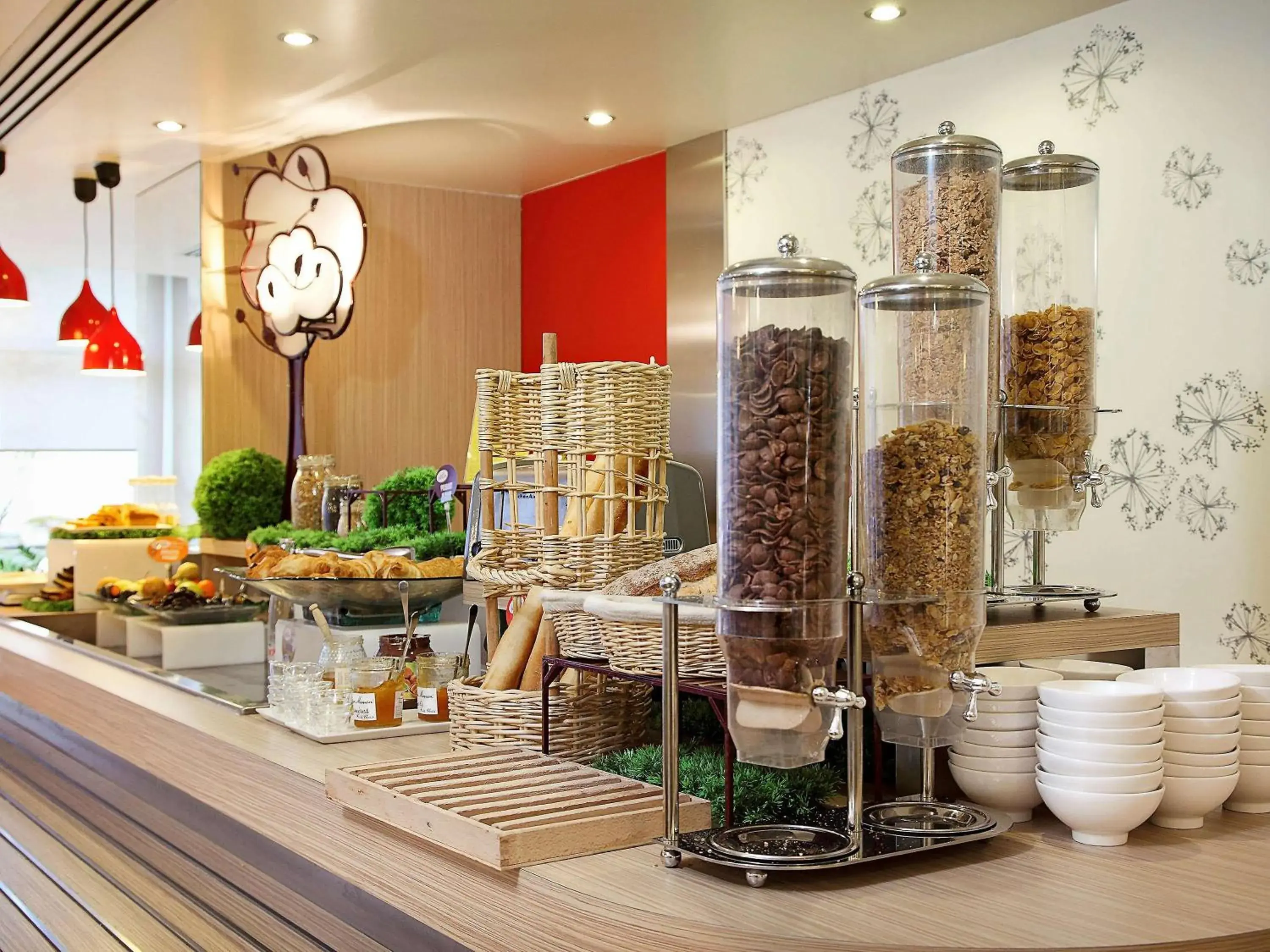 Restaurant/places to eat in ibis Paris Vanves Parc des Expositions Restaurant/places to eat in ibis Paris Vanves Parc des Expositions