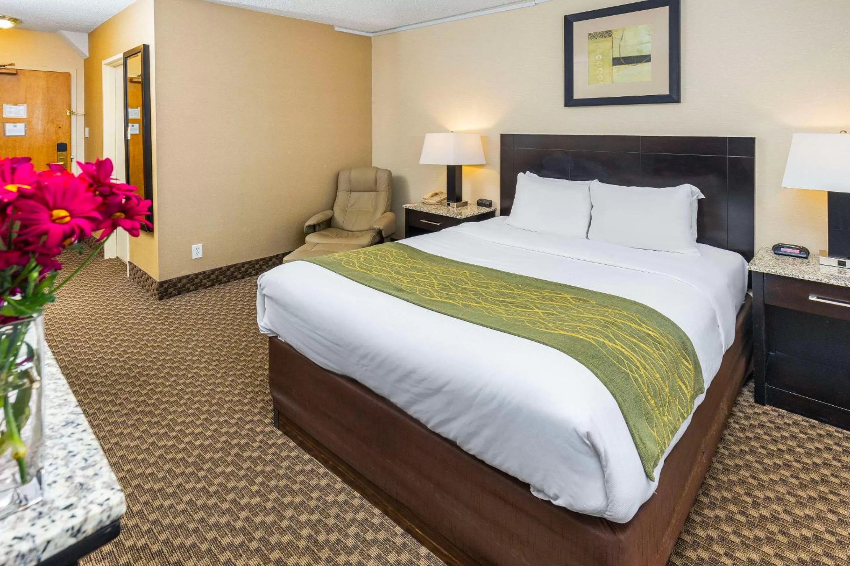 Bedroom, Bed in Comfort Inn & Suites