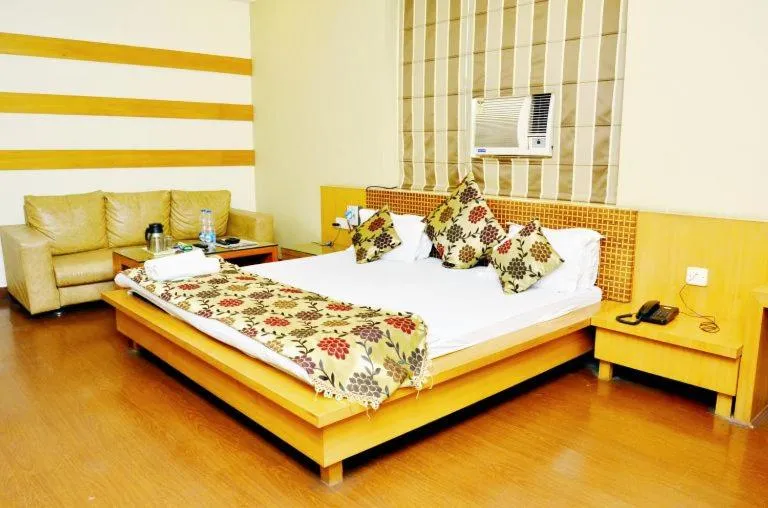 Superior Double Room in MANDAKINI PLAZA