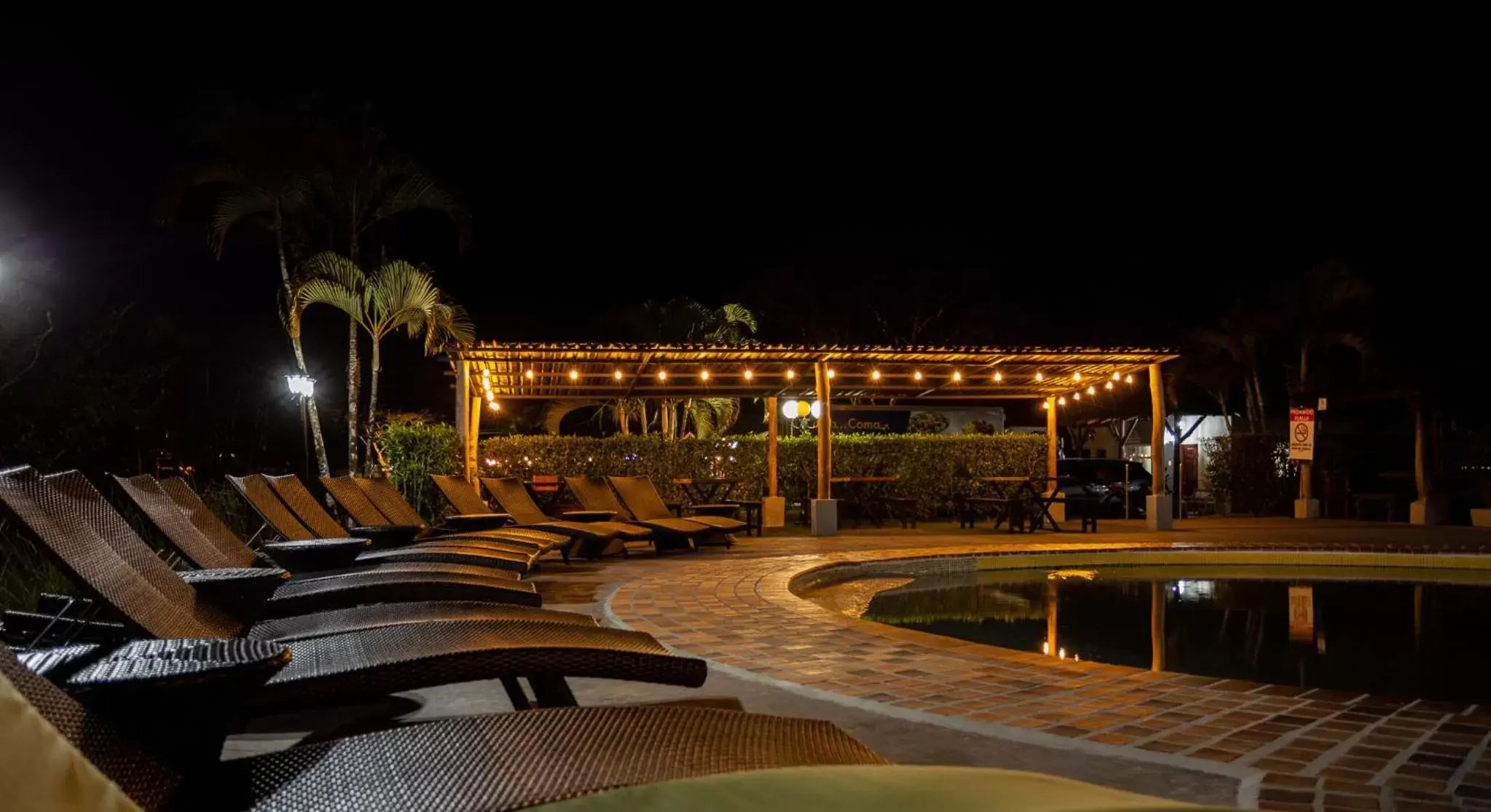 Swimming Pool in Hotel El Rancho