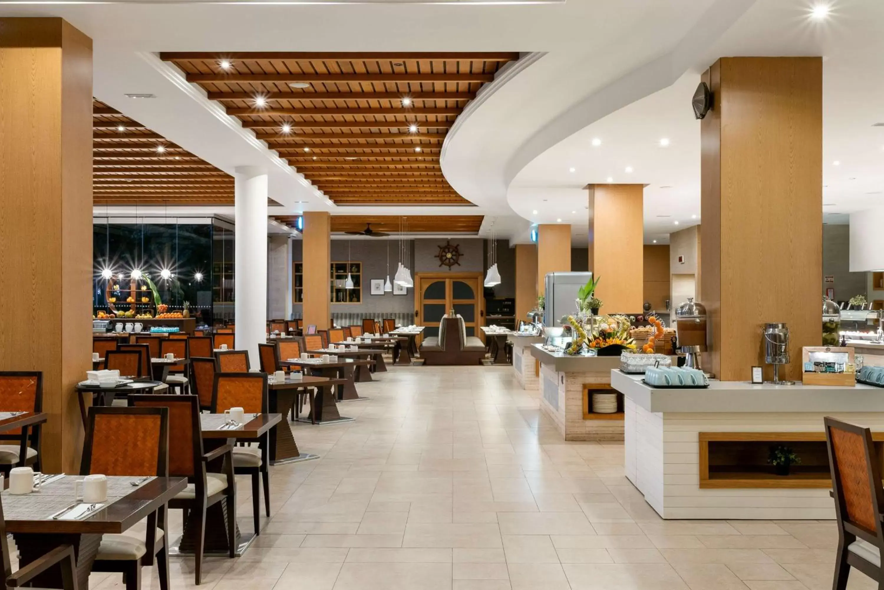 Breakfast, Restaurant/Places to Eat in Hilton Cabo Verde Sal Resort