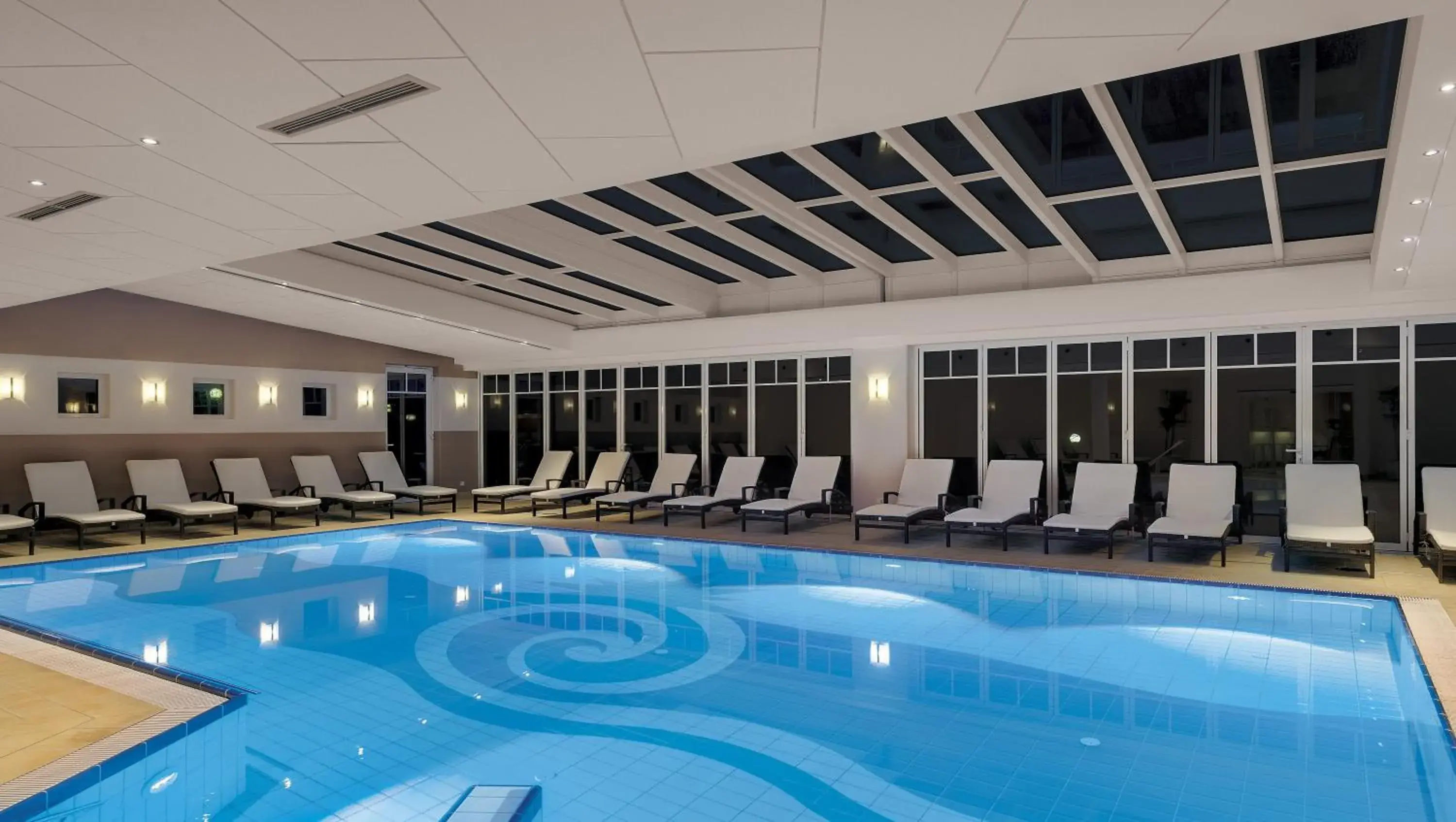 Swimming Pool in Hotel Sonnengut