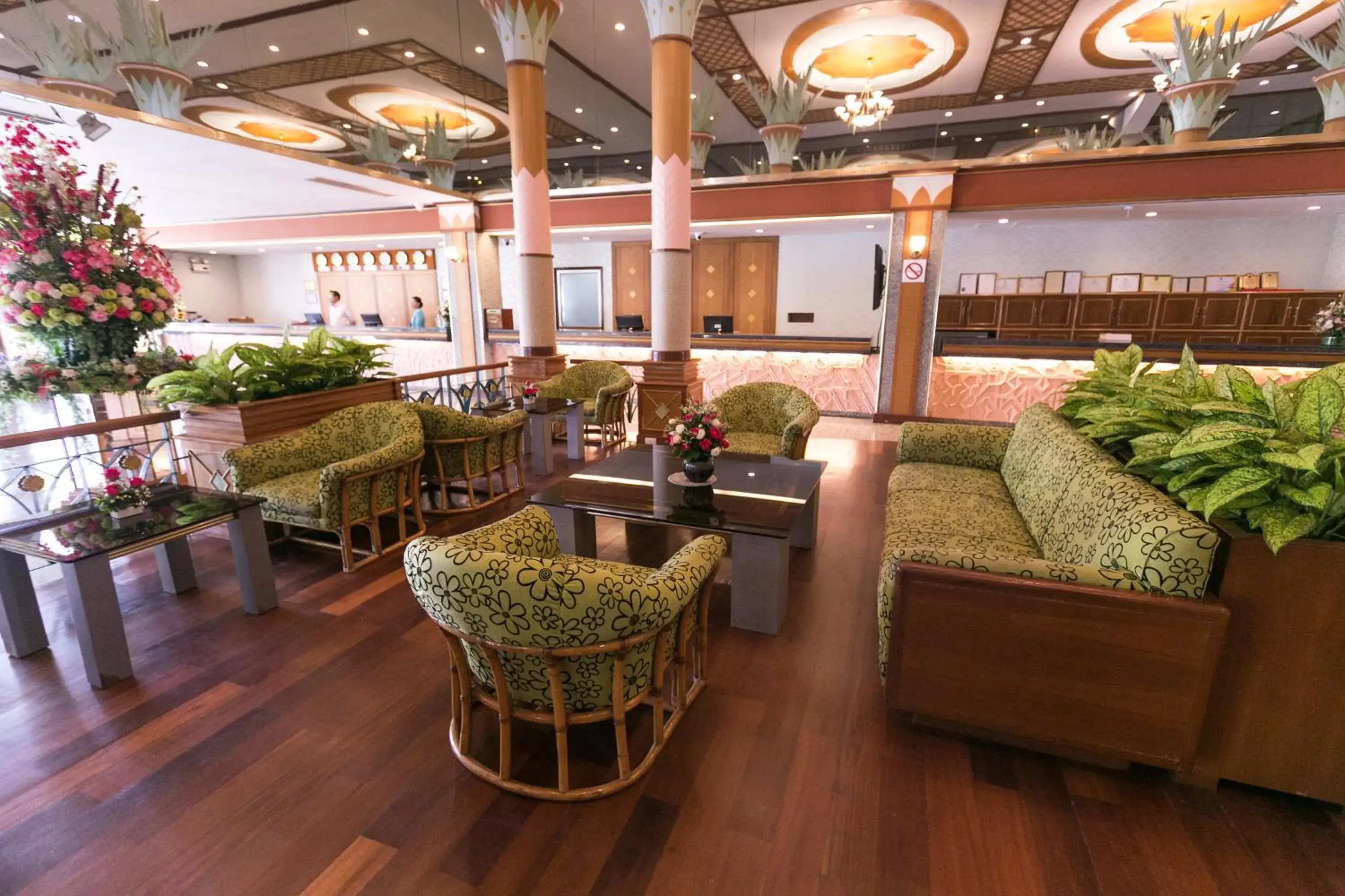 Lobby or reception, Lounge/Bar in Asia Pattaya Hotel