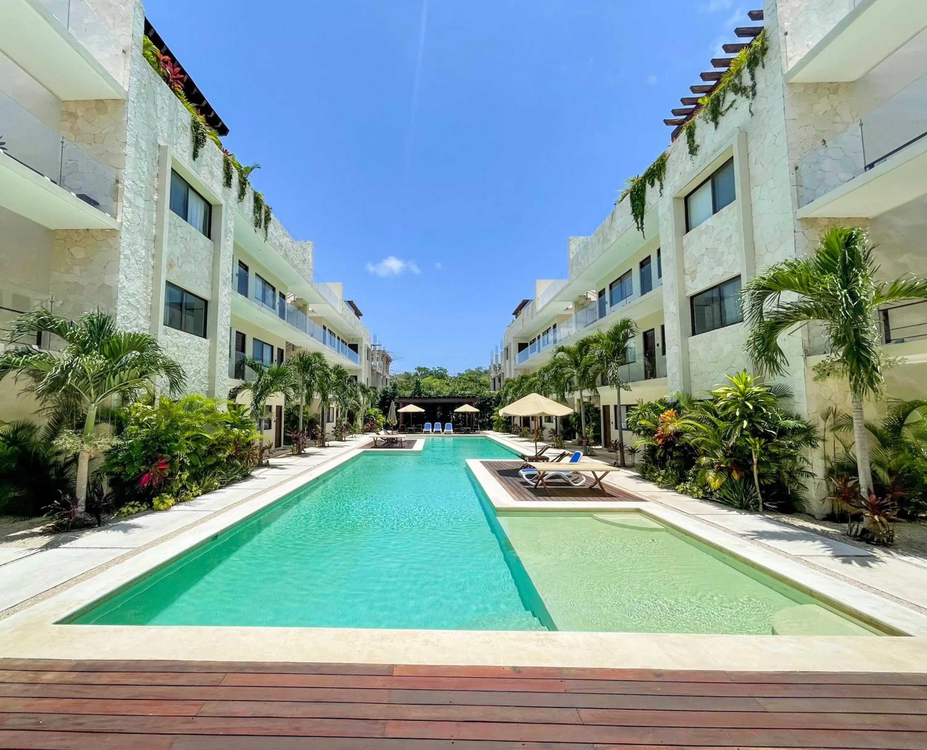 Swimming Pool in Apartment and Penthouse Blue Luxury Kukulkan Tulum