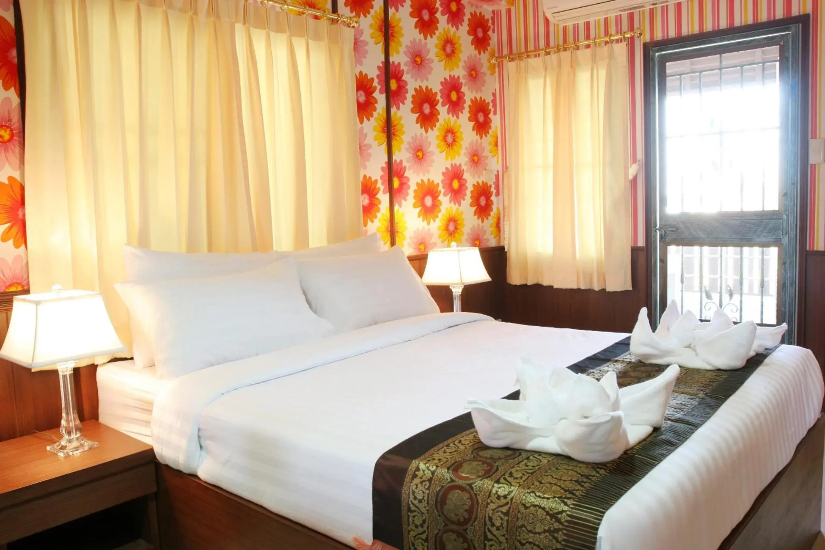 Bed in Orchid Resort