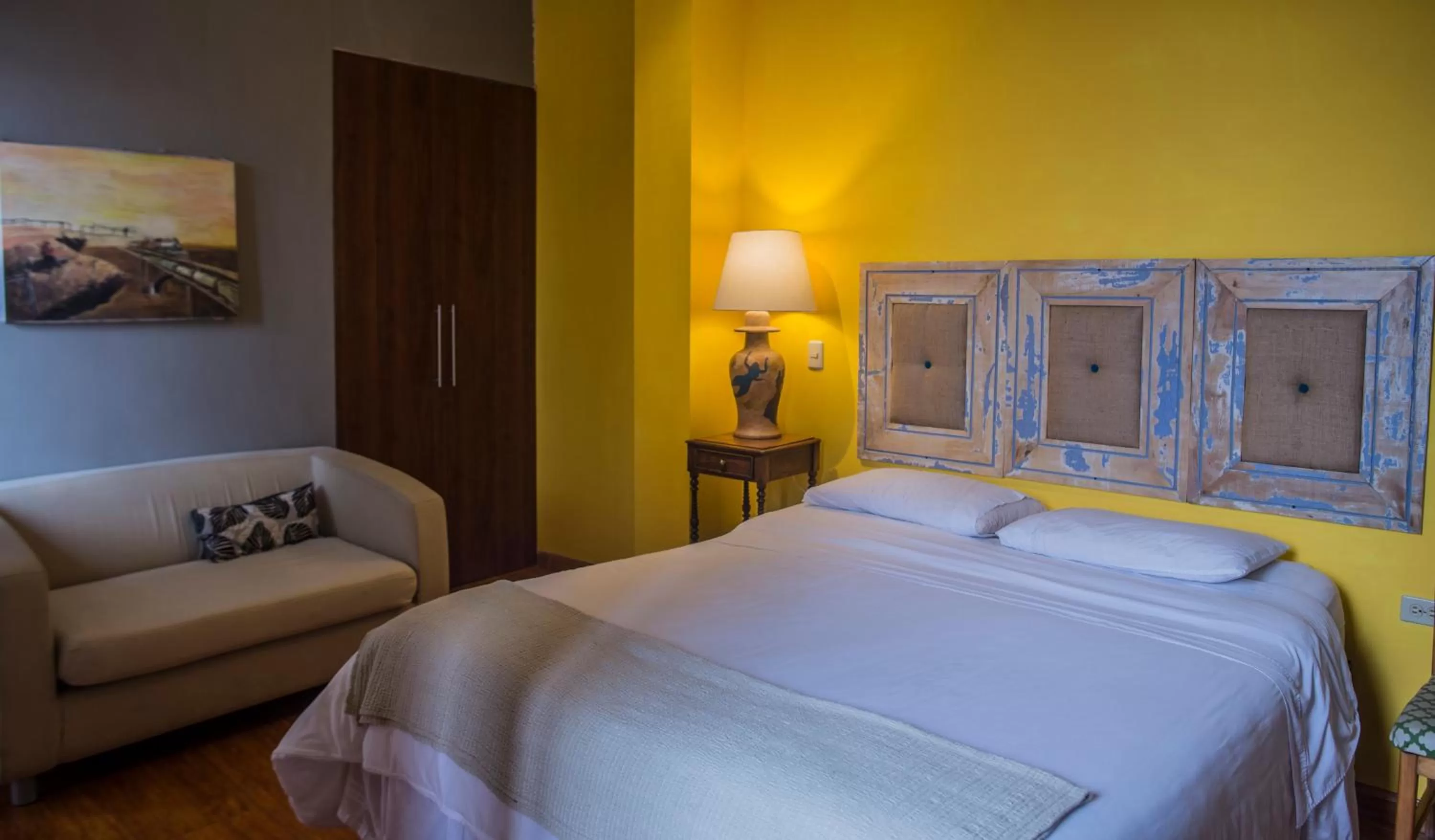 Photo of the whole room, Bed in La Casa de Manuel Hotel-Boutique