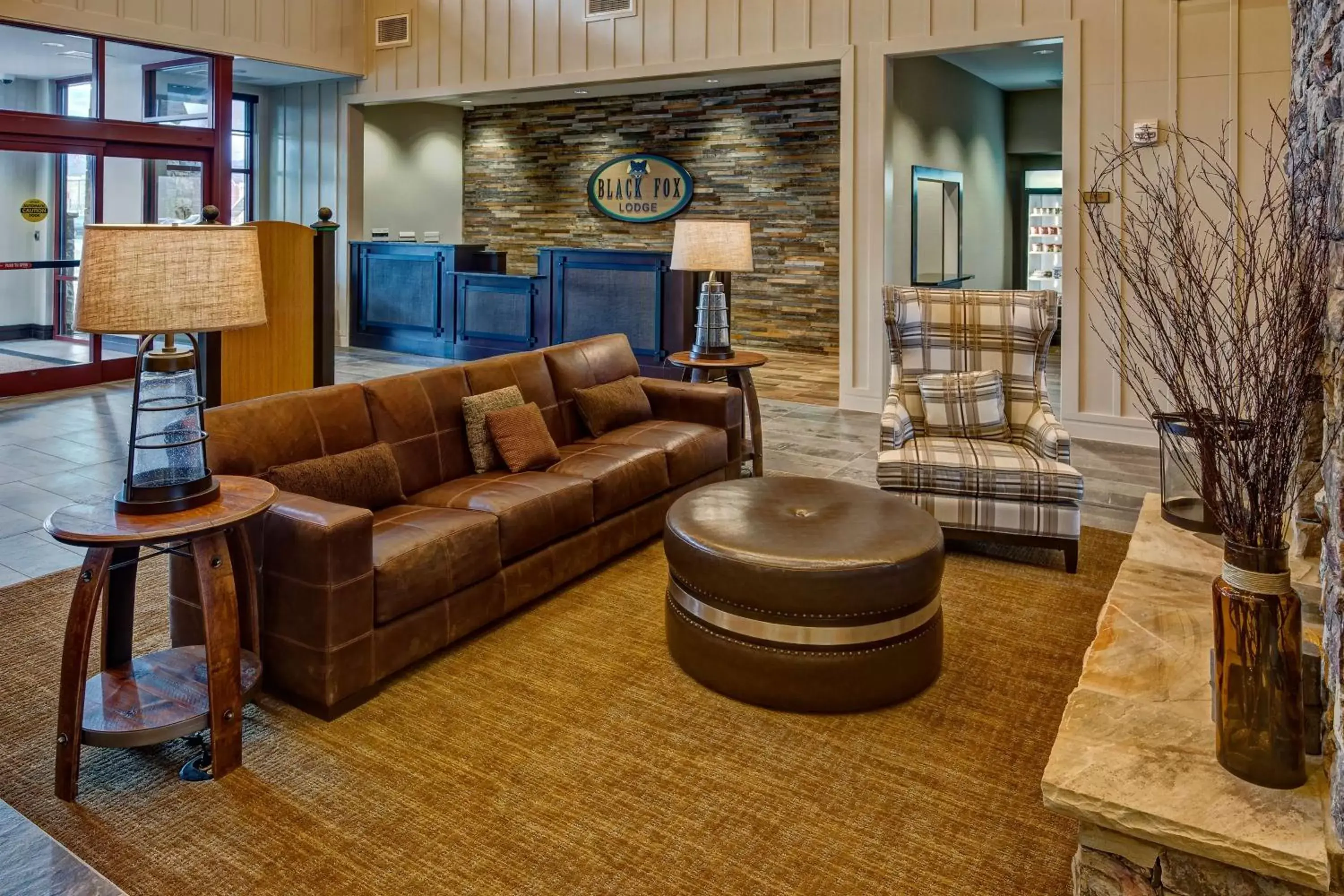 Lobby or reception, Seating Area in Black Fox Lodge Pigeon Forge, Tapestry Collection by Hilton