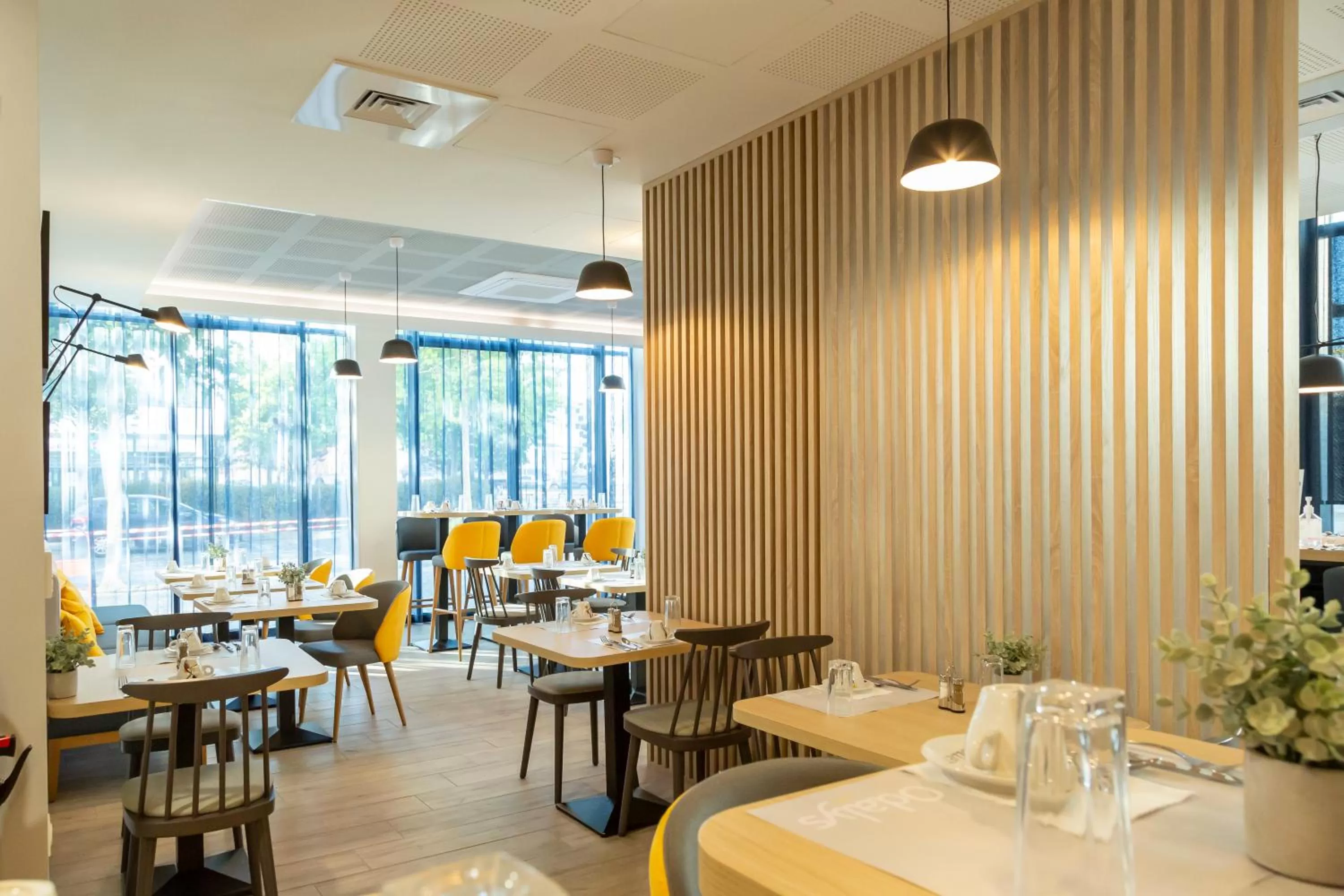 Buffet breakfast in Appart Hotel Odalys City Le Havre Centre