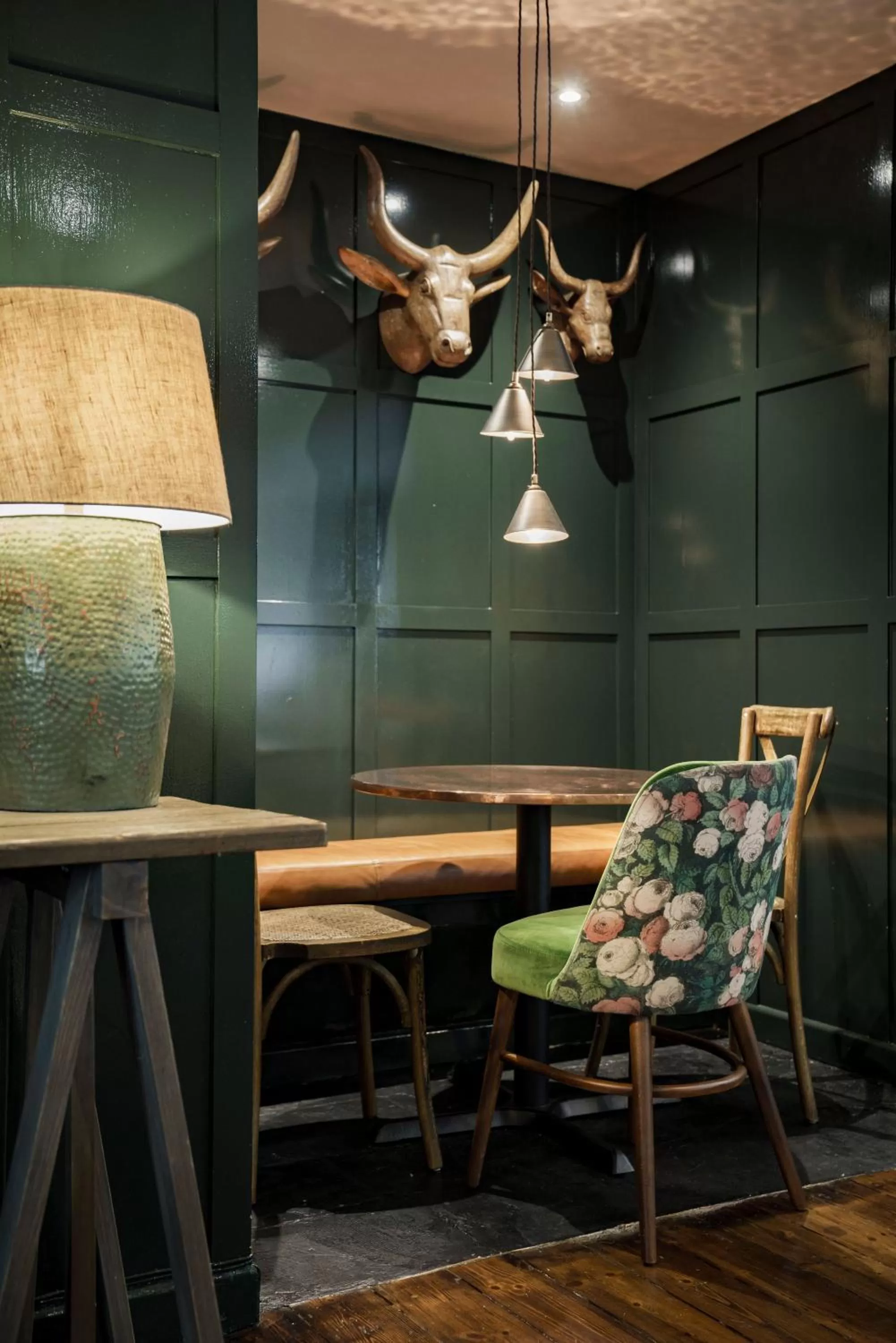 Lounge or bar in The Bear Of Rodborough Hotel