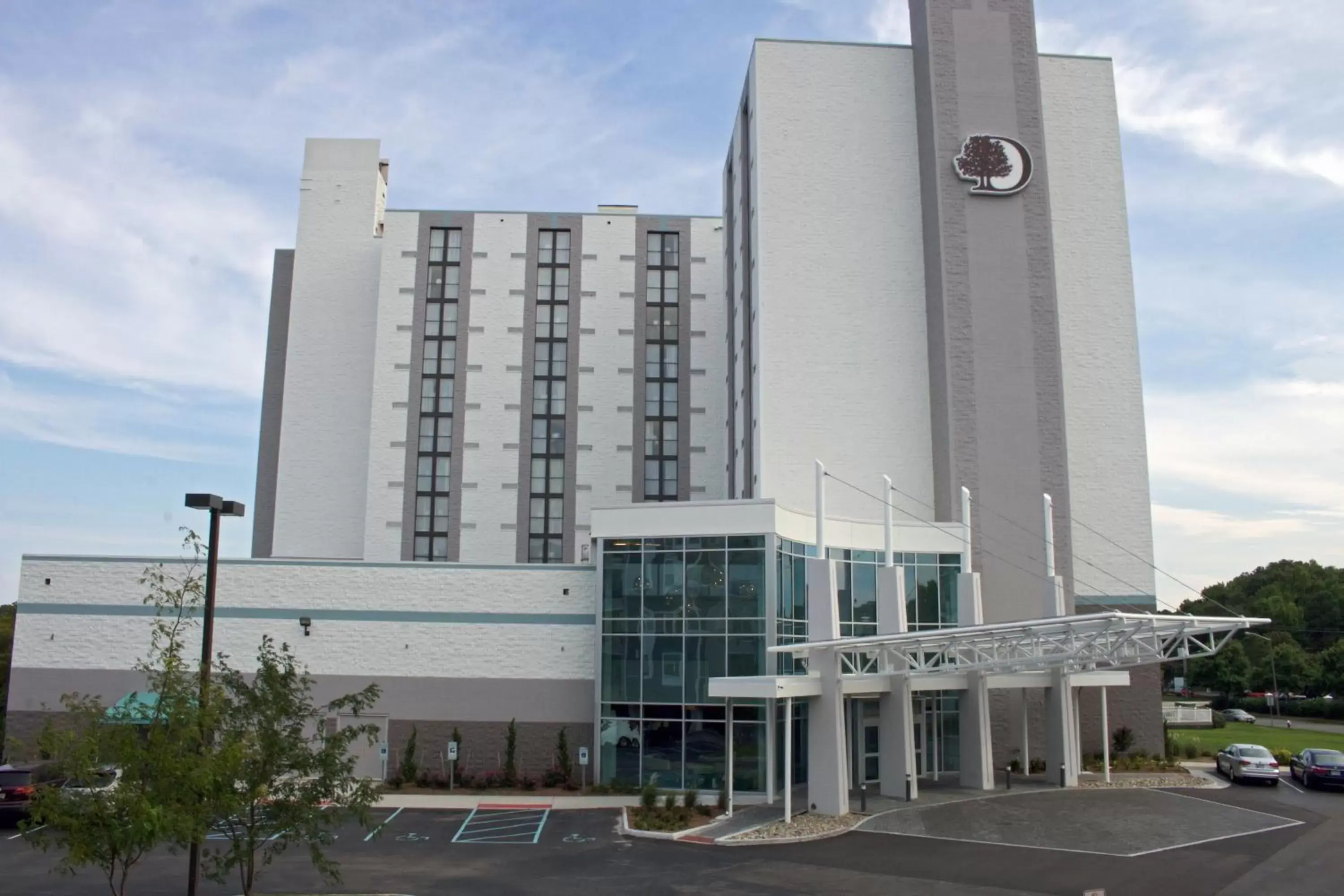 Facade/entrance, Property Building in DoubleTree by Hilton Virginia Beach