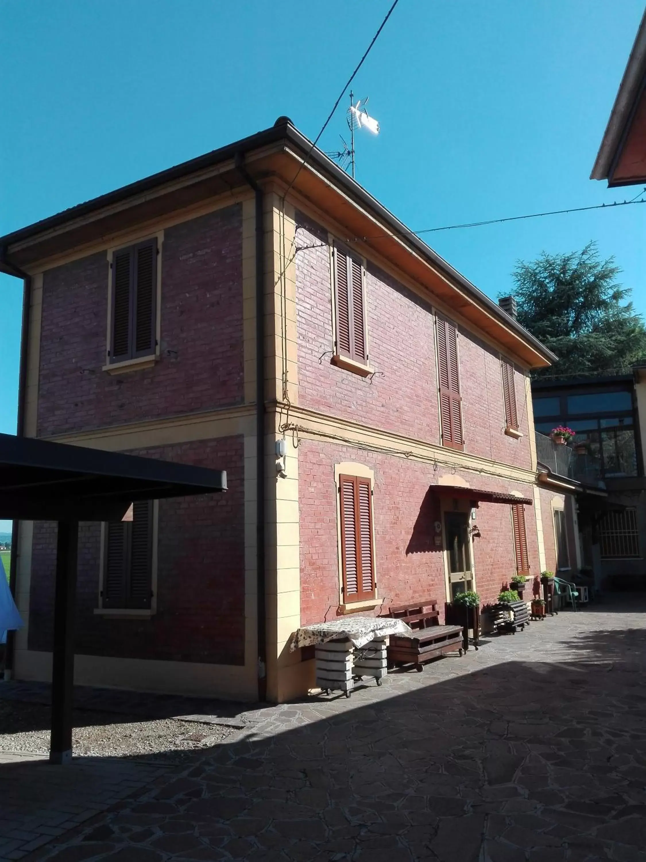 Facade/entrance, Property Building in B&B "Il Cantastorie" - Casa Molinari-Boldrini