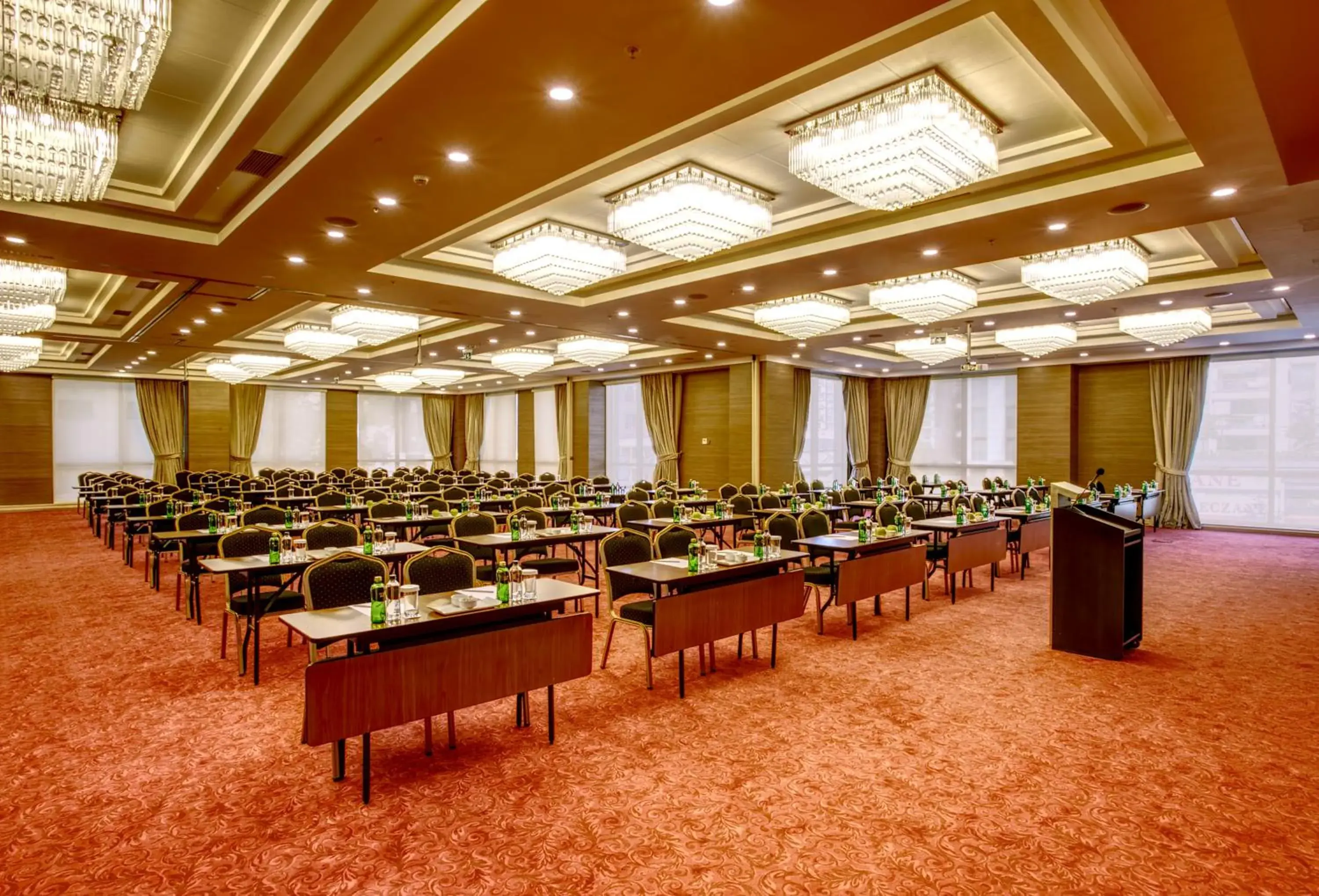 Banquet/Function facilities in Grand Makel Hotel Topkapi