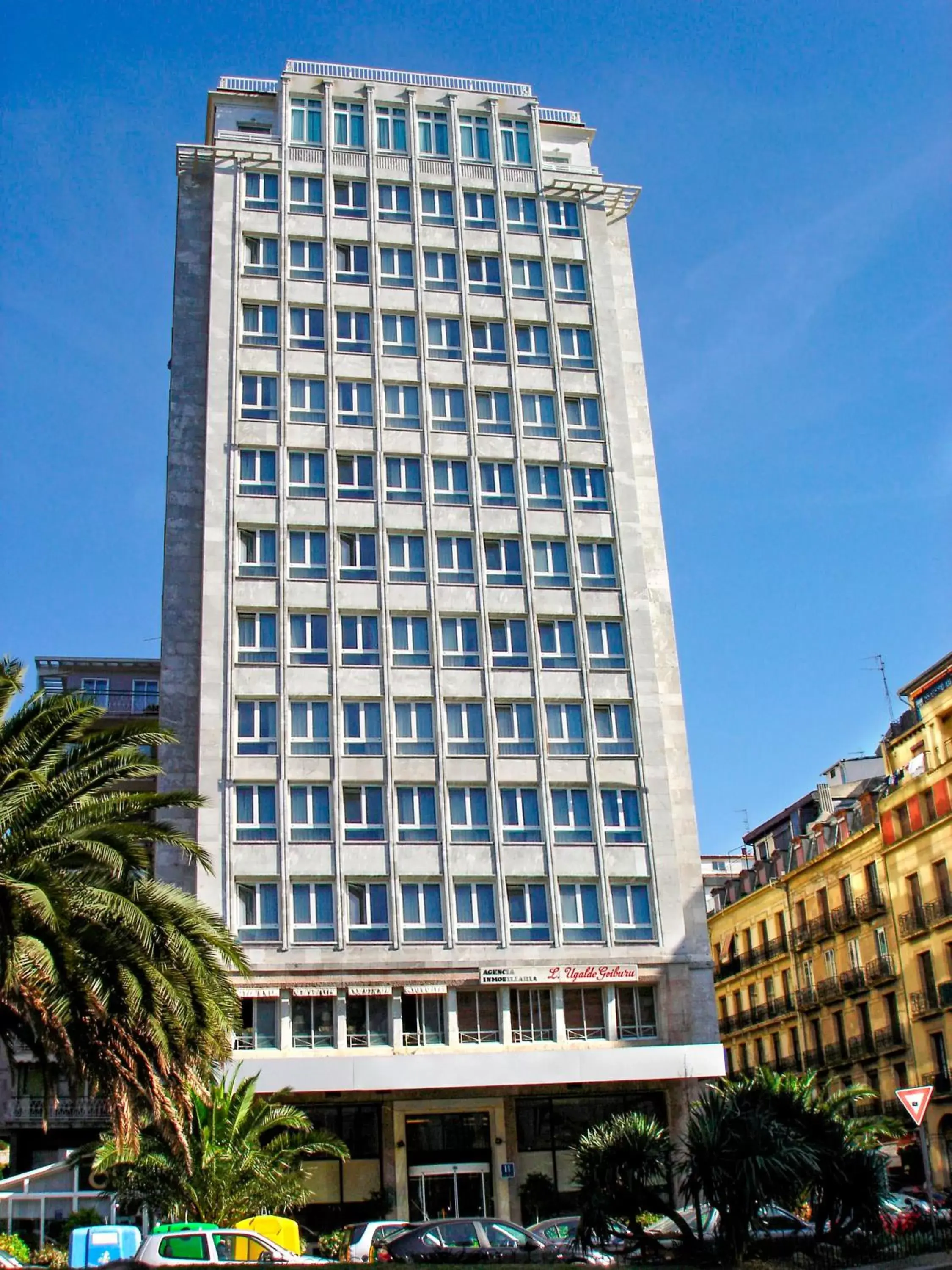 Facade/entrance, Property Building in Hotel San Sebastián Orly, Affiliated by Meliá