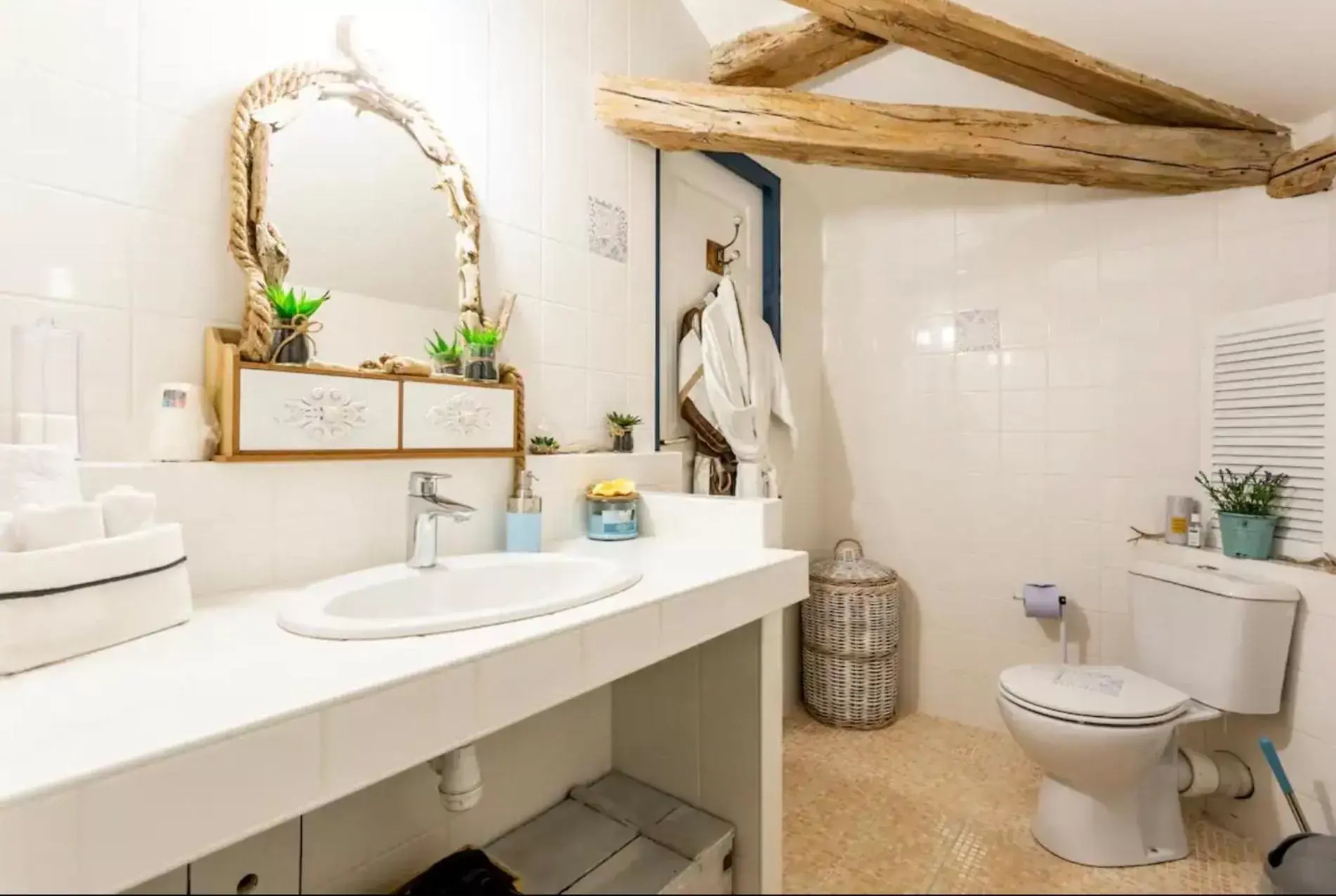 Bathroom in Le Cœur du Breuil