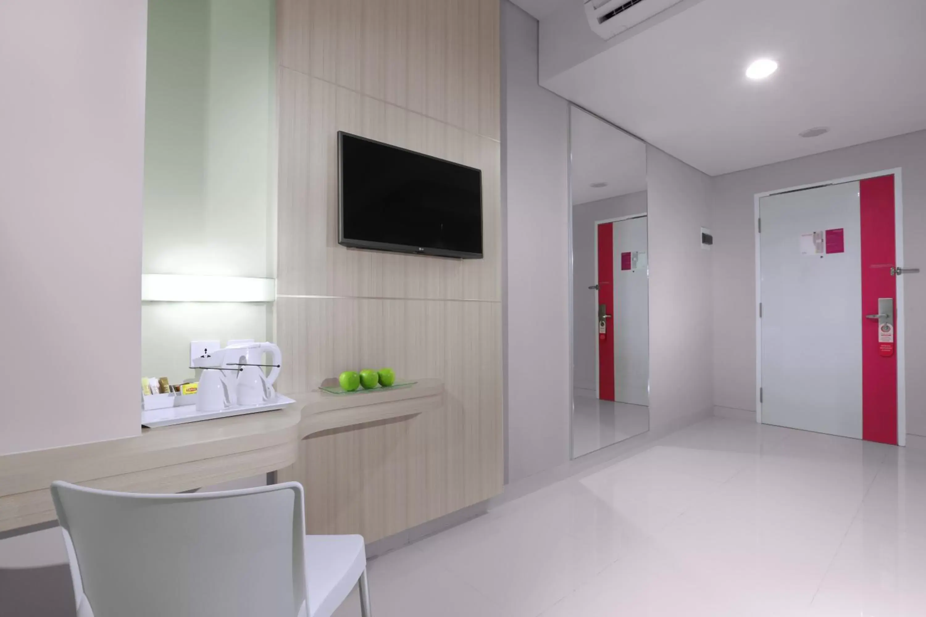 faveroom in favehotel Bandara Tangerang faveroom in favehotel Bandara Tangerang