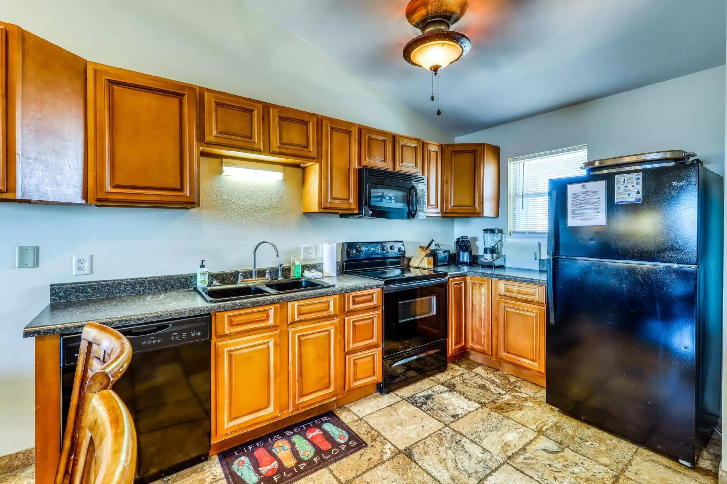 Two Bedroom Apartment in Bayview Beach Escape Two Bedroom Apartment in Bayview Beach Escape