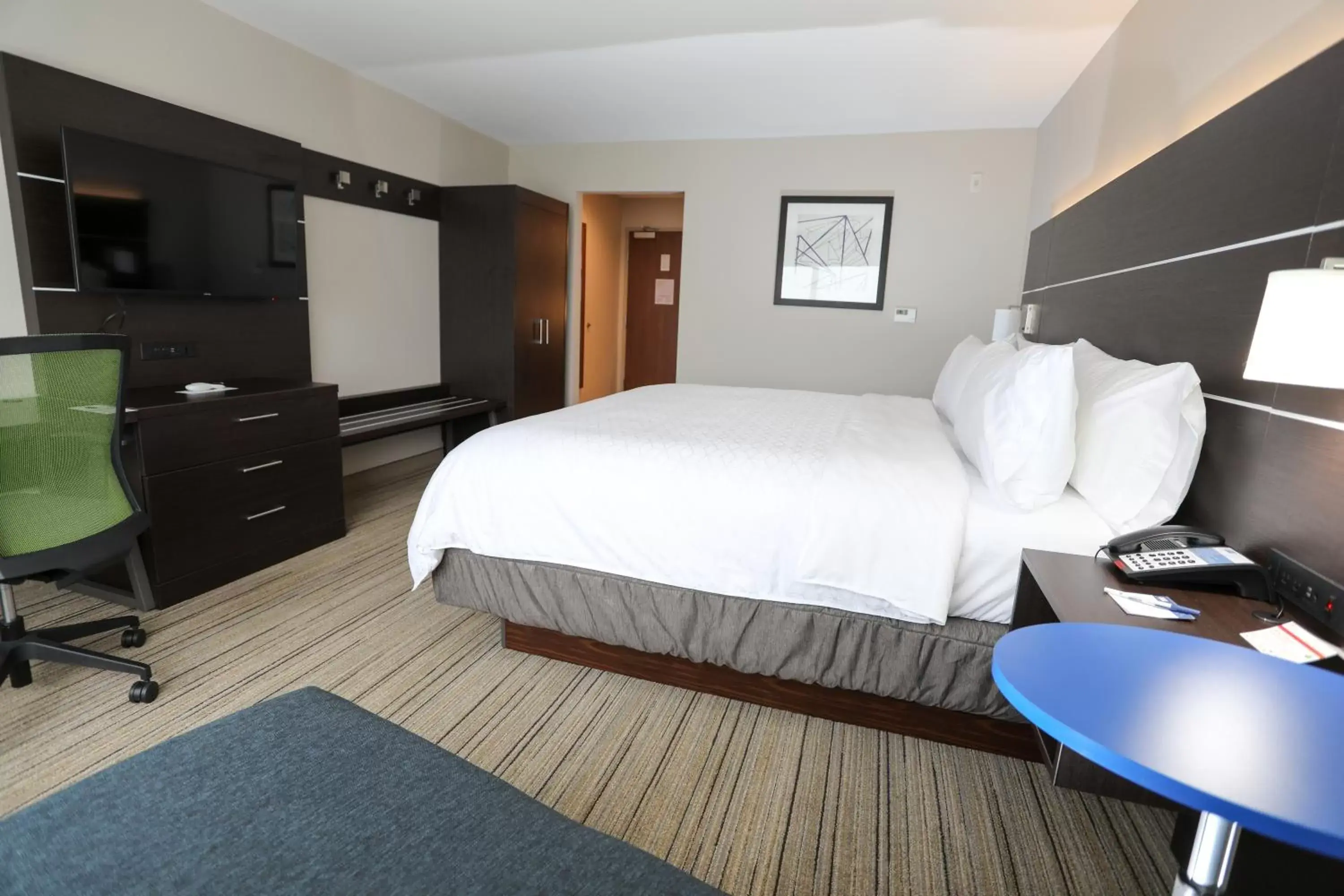 Bedroom, Room Photo in Holiday Inn Express & Suites - Forney, an IHG Hotel