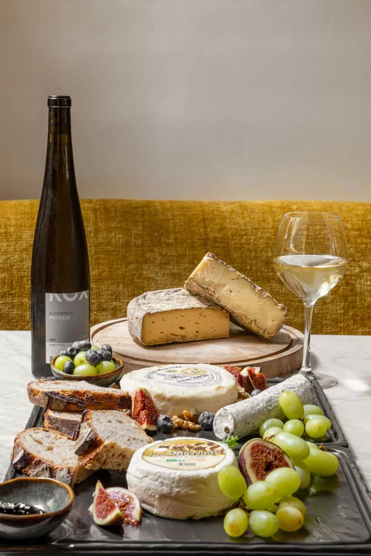 Restaurant/places to eat in Hotel Le Place d'Armes - Relais & Châteaux