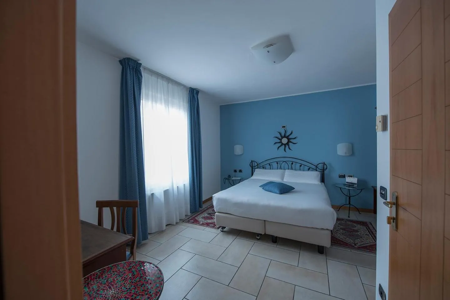 Day, Bed in Hotel Villa Colico