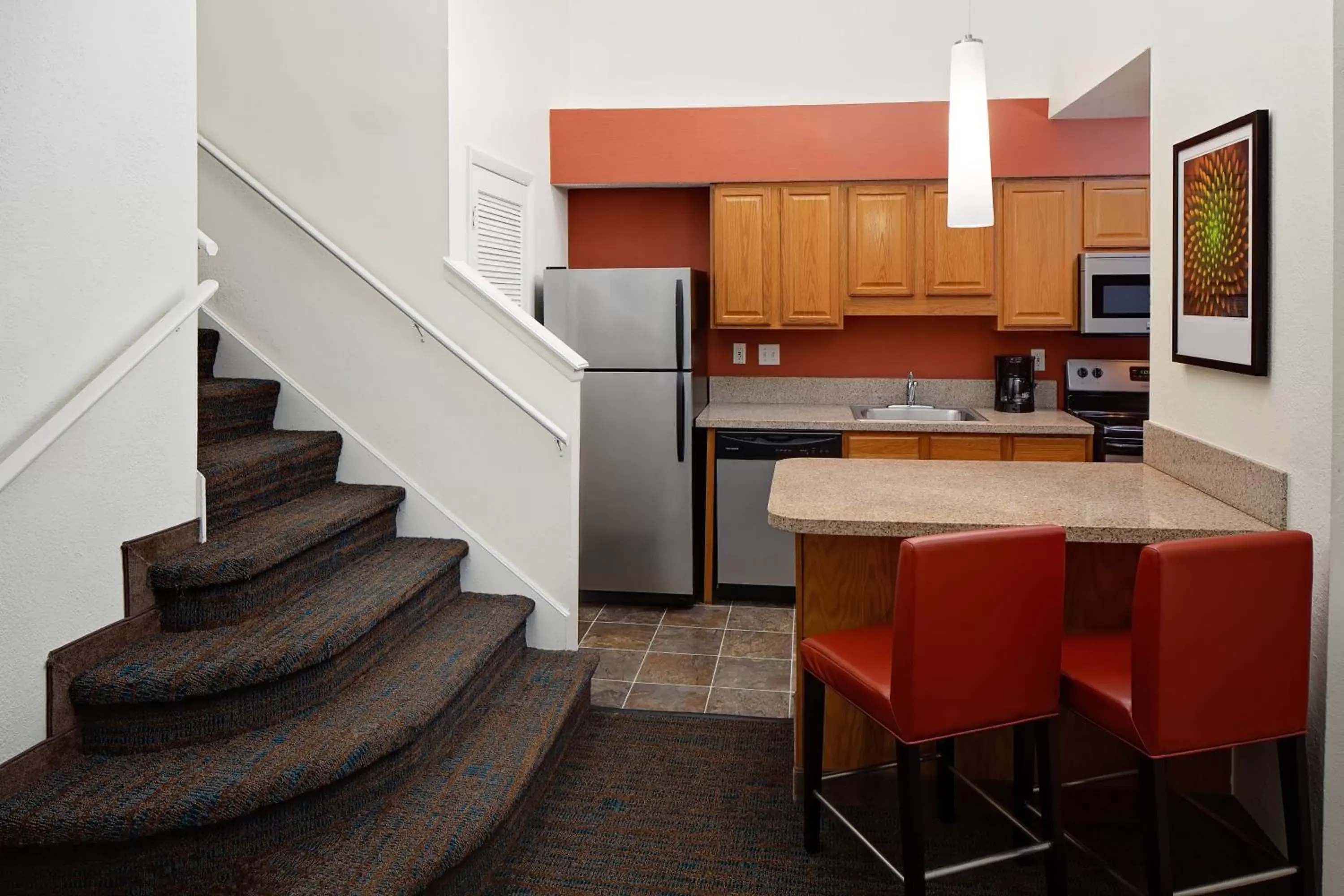 Photo of the whole room, Kitchen/Kitchenette in Residence Inn Orlando Altamonte Springs / Maitland