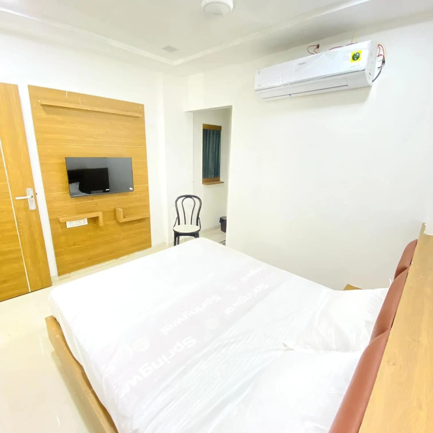 Bedroom, Bed in Hotel Alexa