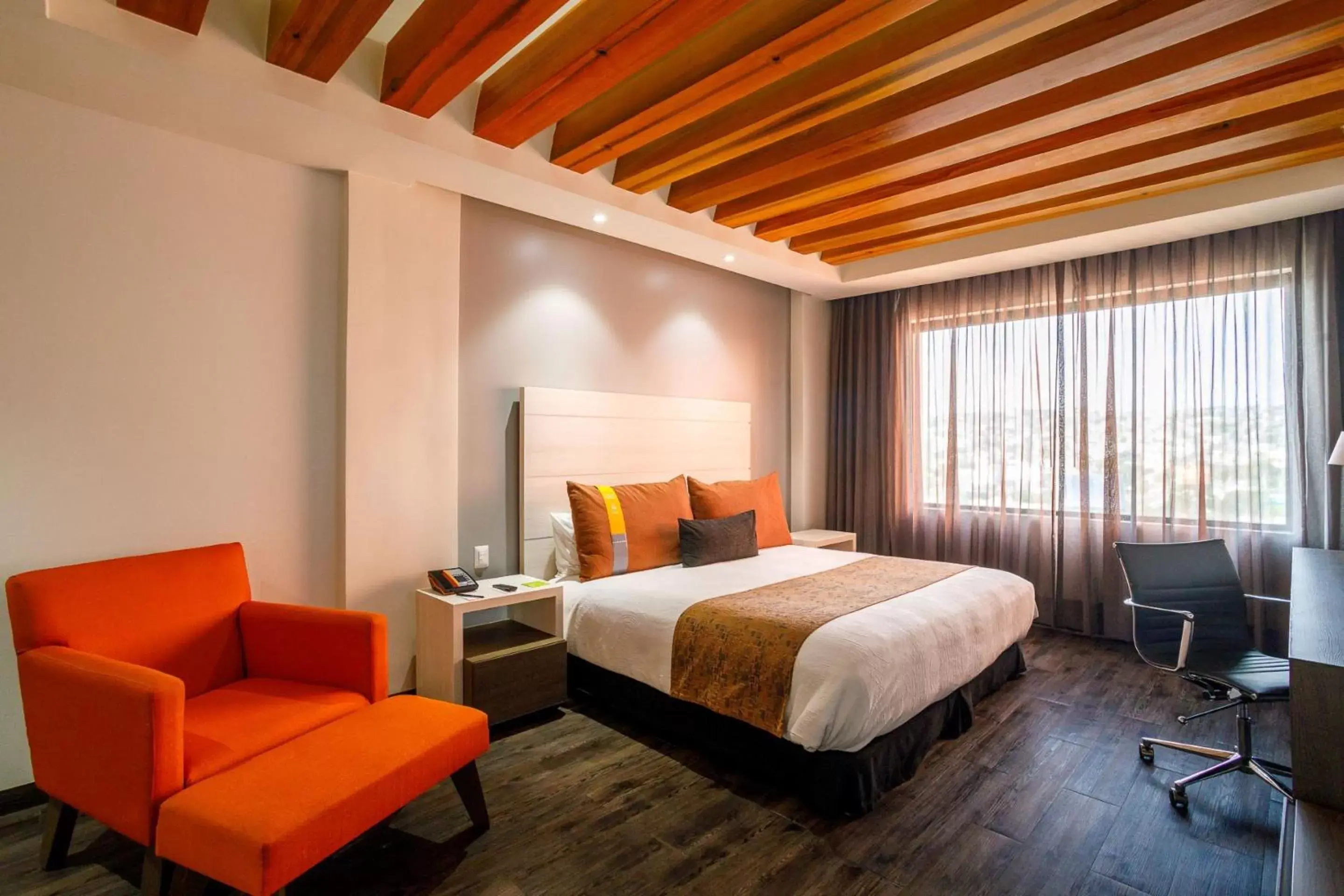 Photo of the whole room in Real Inn Tijuana by Camino Real Hotels