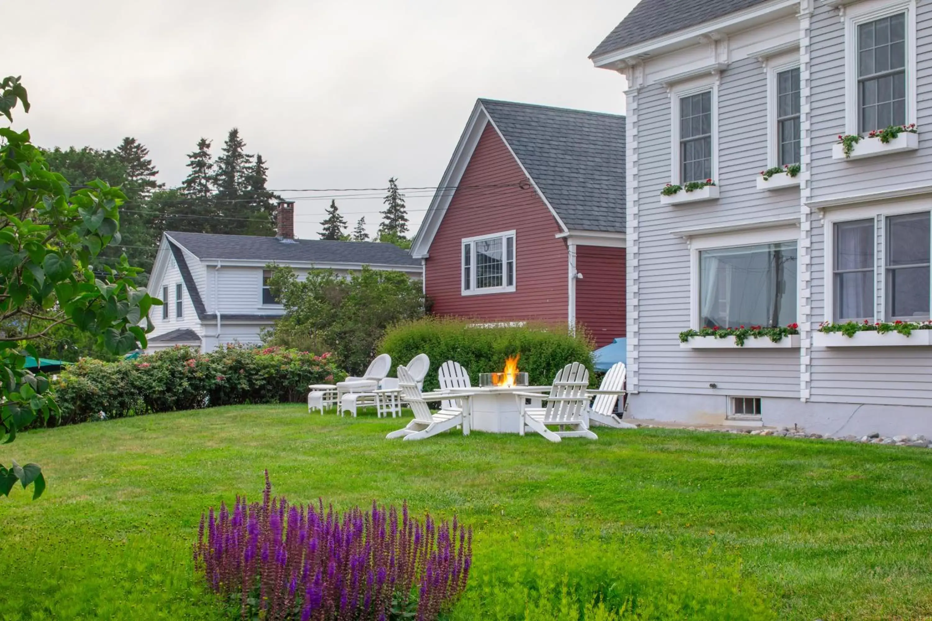 Property Building in Seaside Inn