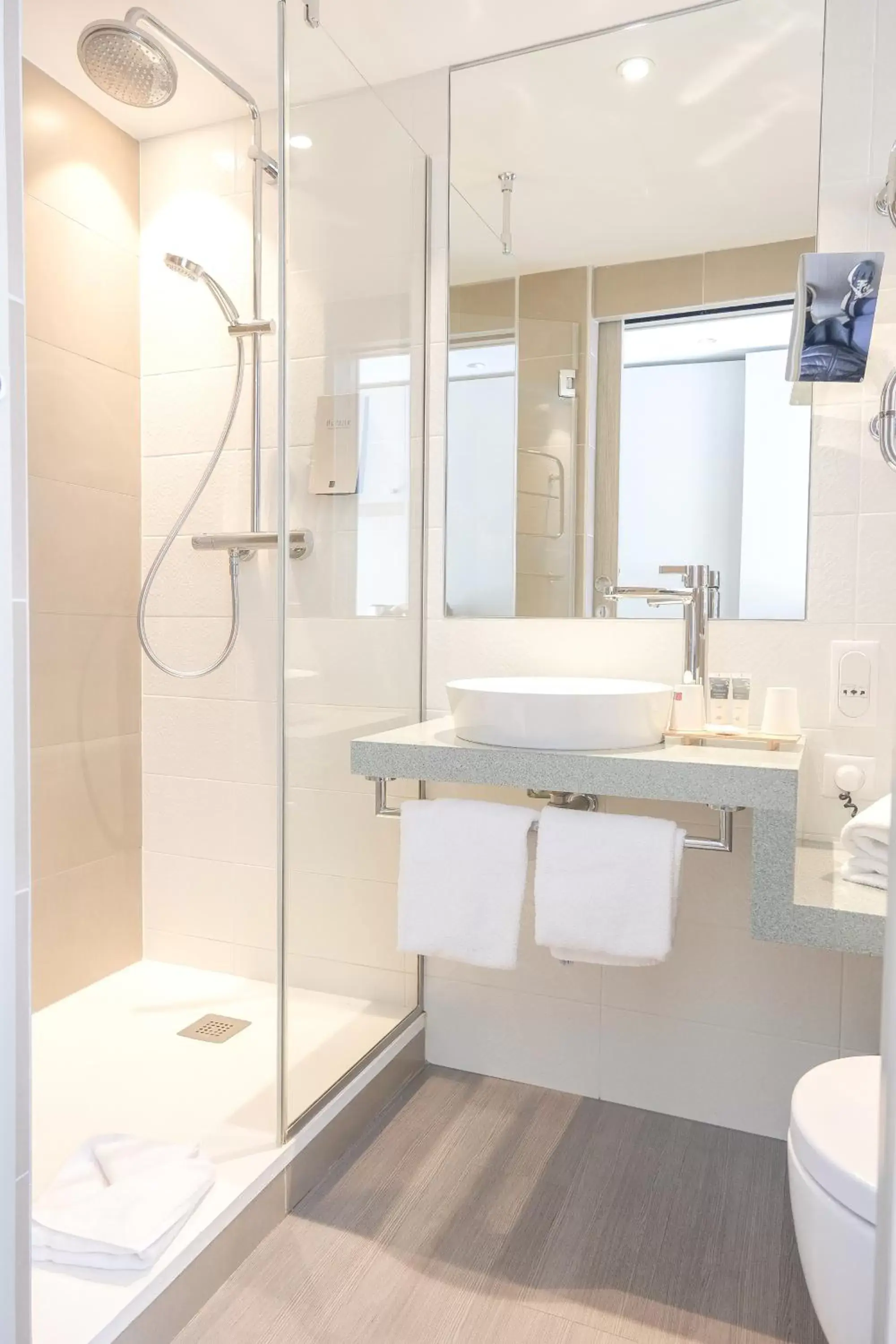 Bathroom in Thalazur Carnac - Hôtel & Spa